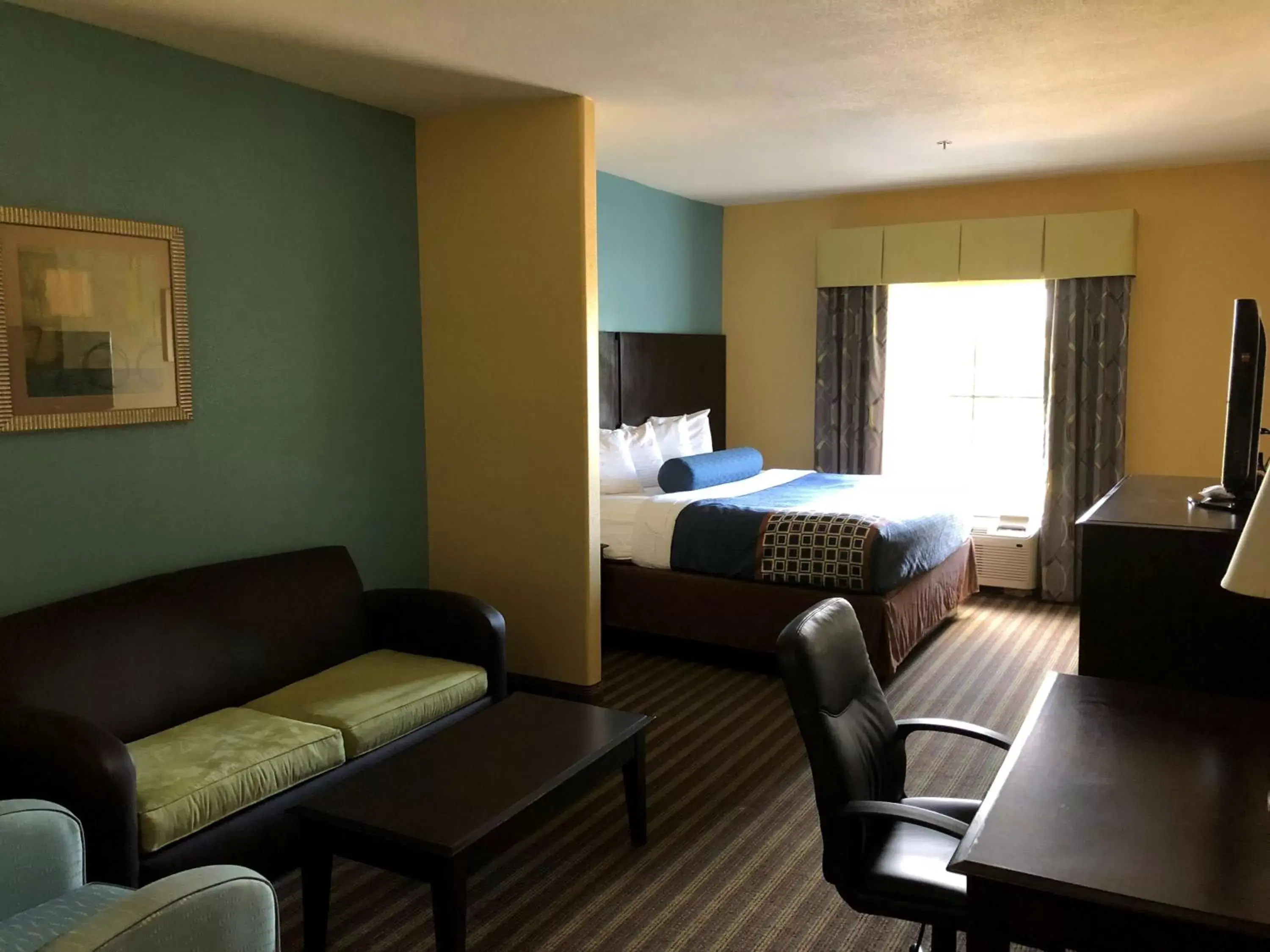 Photo of the whole room, Bed in Best Western Plus Goodman Inn & Suites Photo of the whole room, Bed in Best Western Plus Goodman Inn & Suites