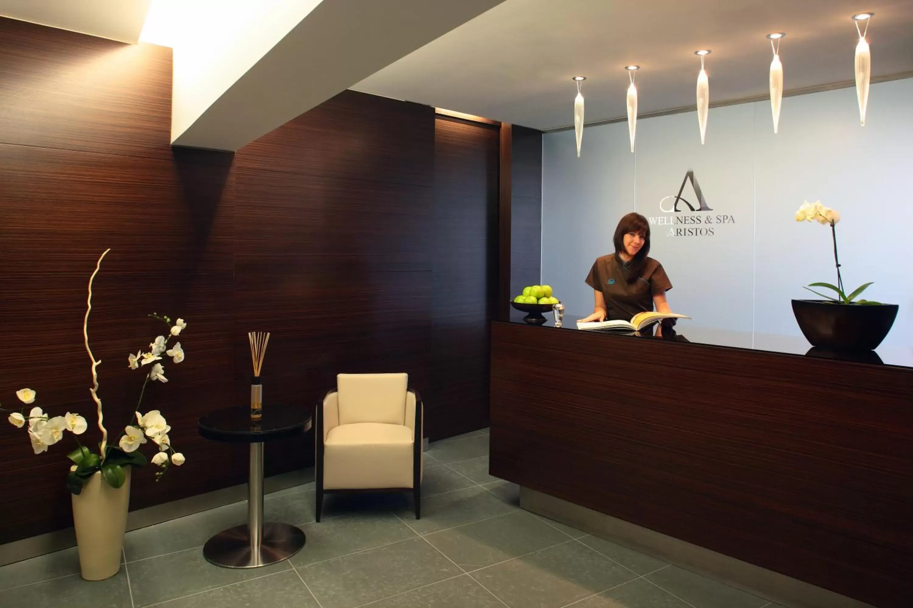 Staff, Lobby/Reception in Hotel Aristos
