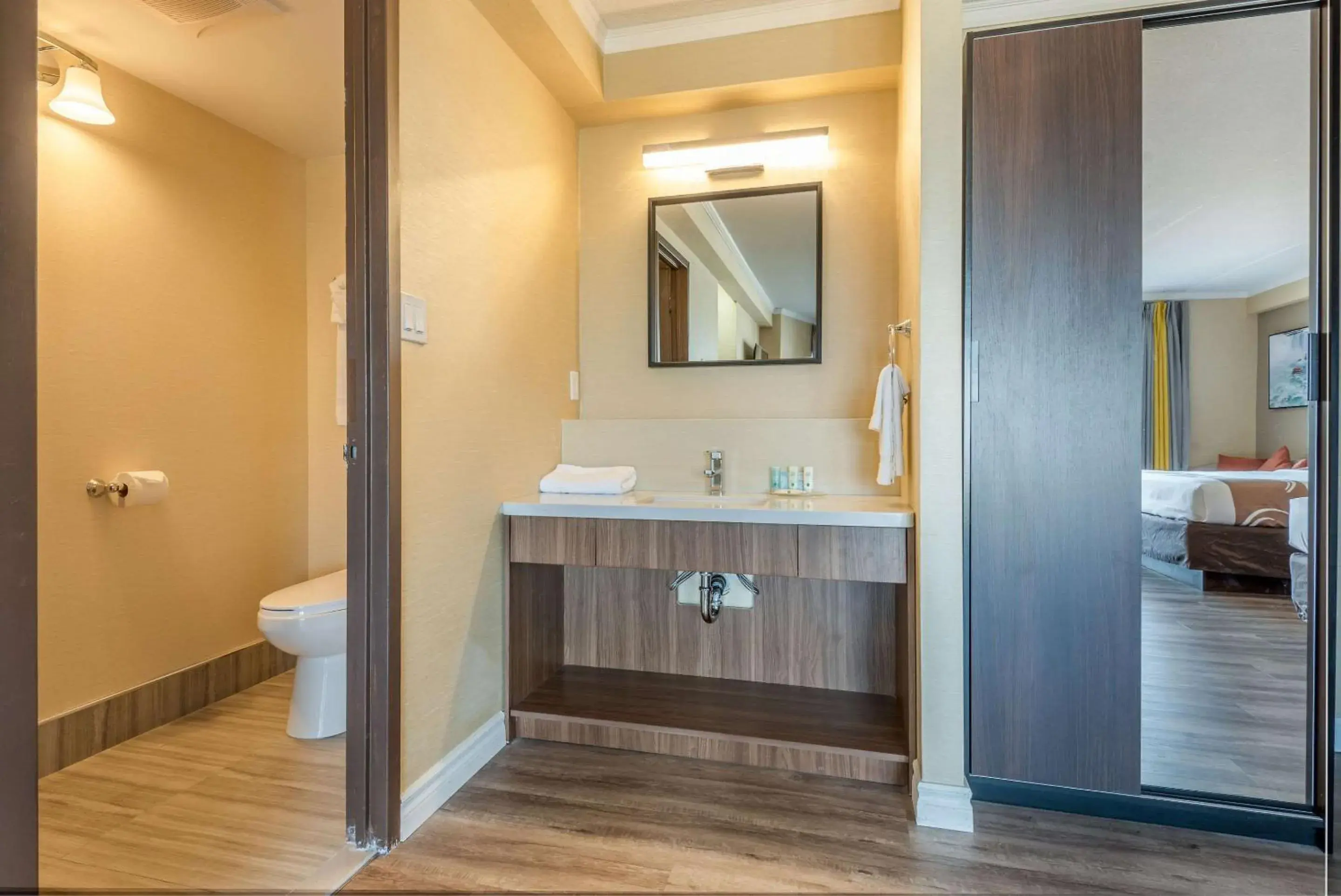 Photo of the whole room, Bathroom in Quality Inn and Suites