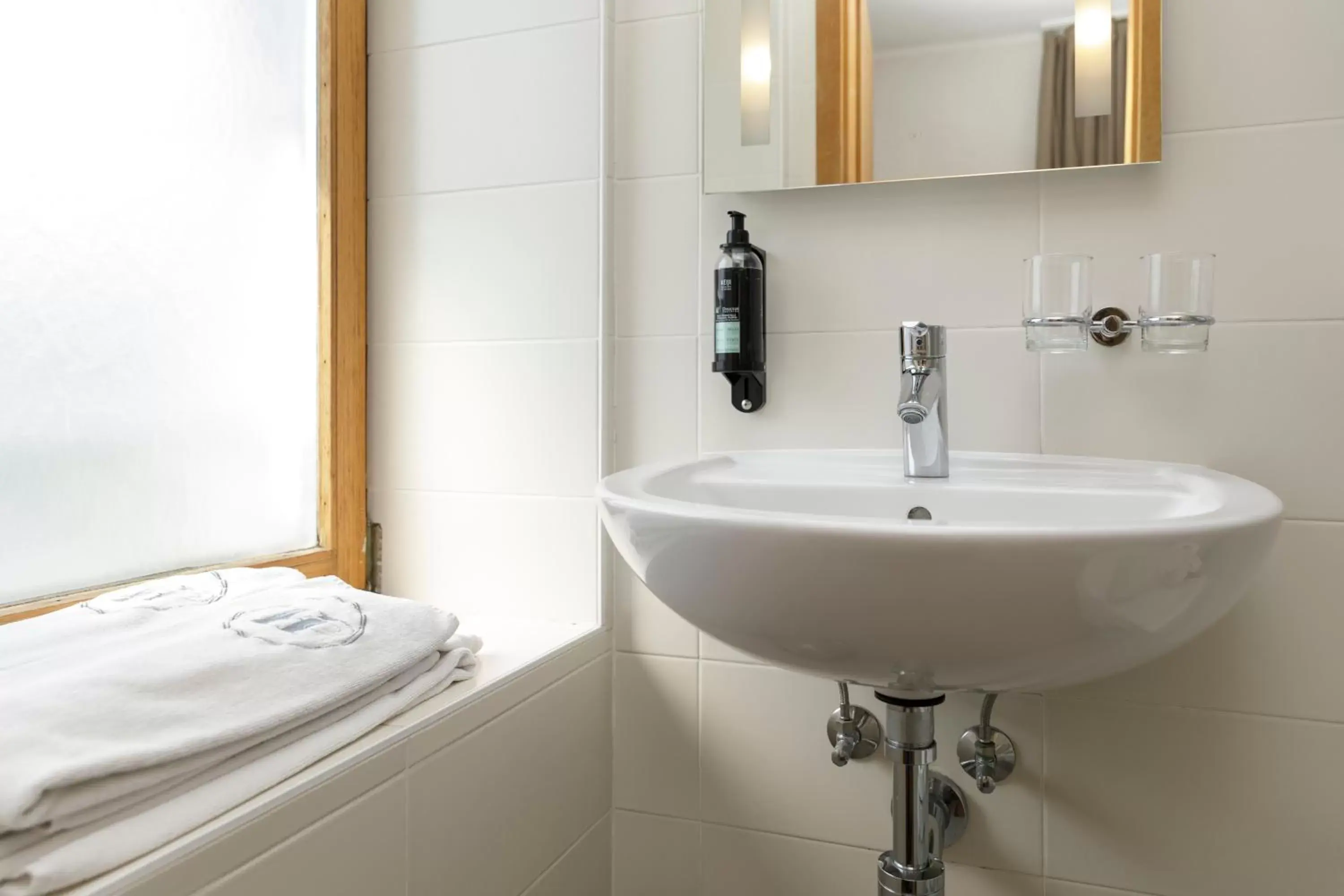 Bathroom in Hôtel de l'Ange