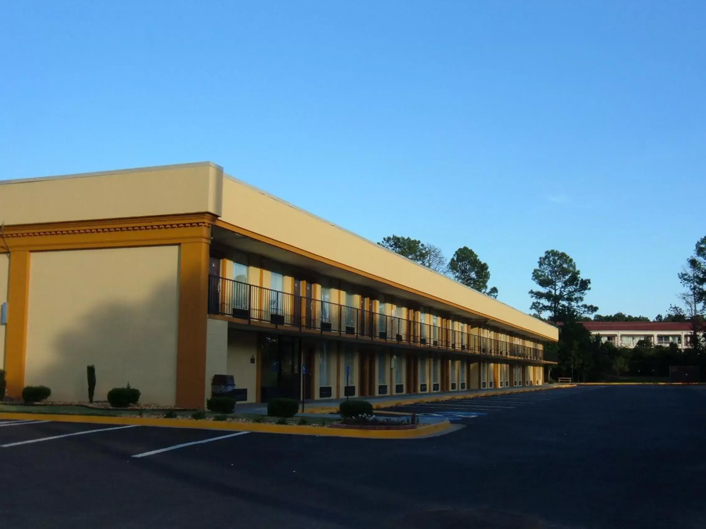 Property Building in Days Inn by Wyndham Madison