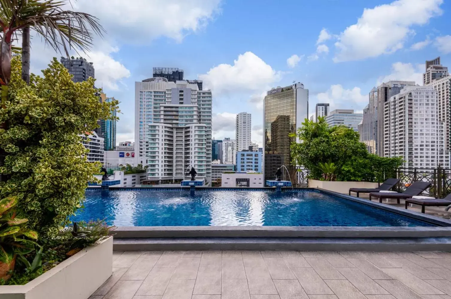 Swimming Pool in Admiral Premier Bangkok