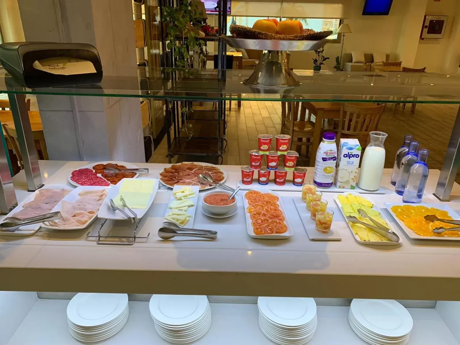 Buffet breakfast in Hotel YIT Ciudad de Elche