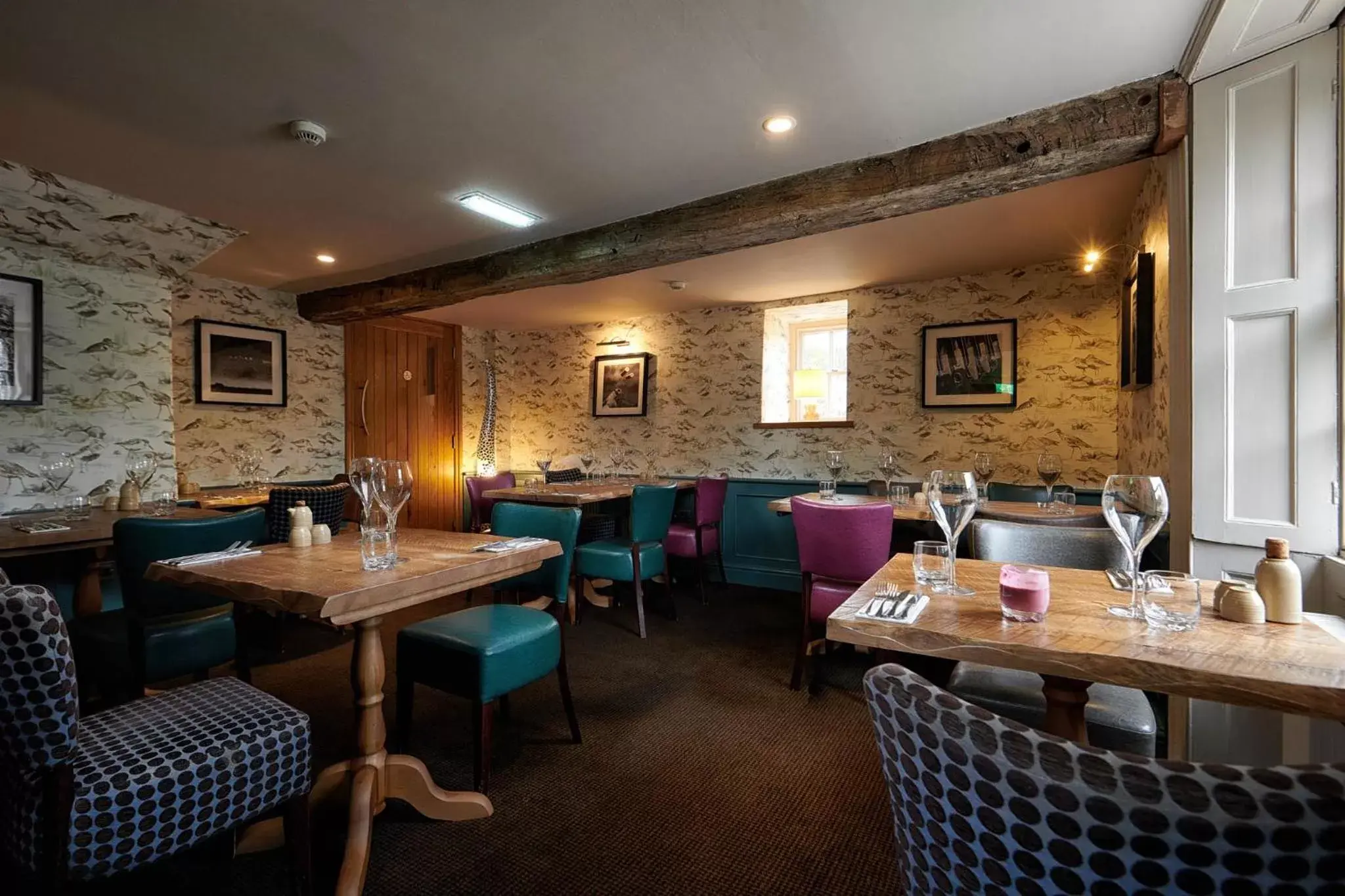 Restaurant/Places to Eat in Devonshire Arms at Pilsley - Chatsworth