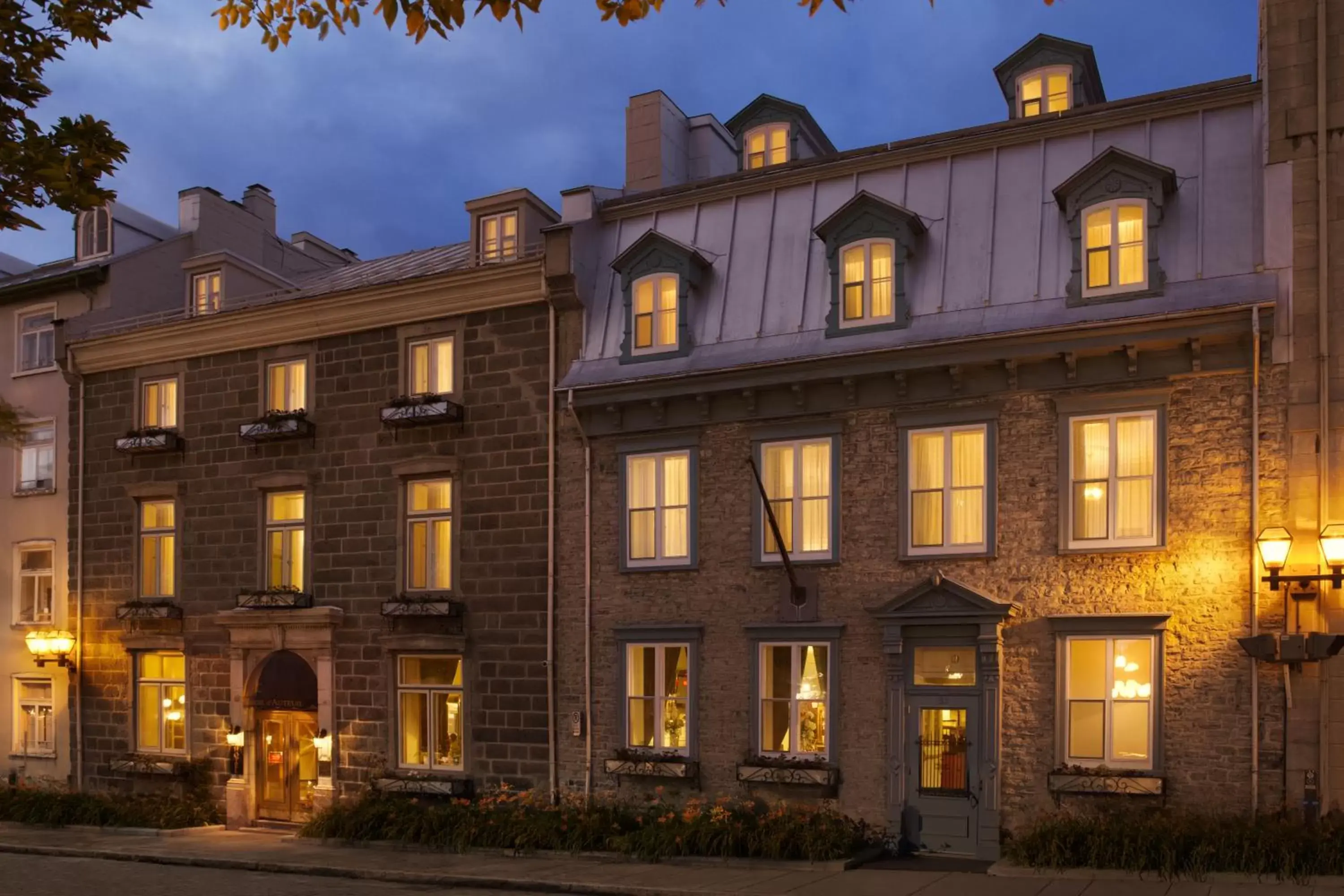 Facade/entrance, Property Building in Hotel Manoir D'Auteuil