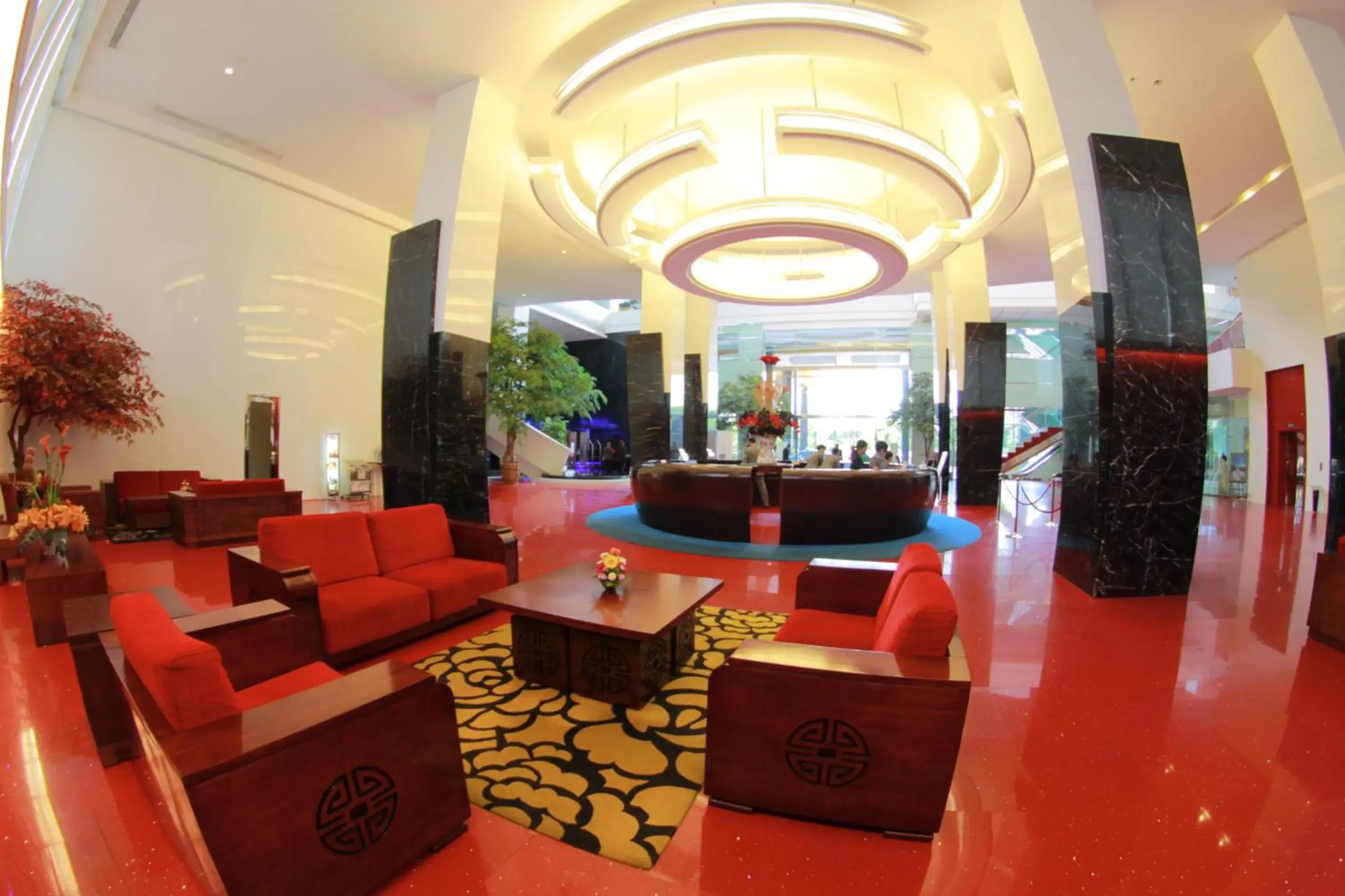 Lobby or reception, Lounge/Bar in Merlynn Park Hotel