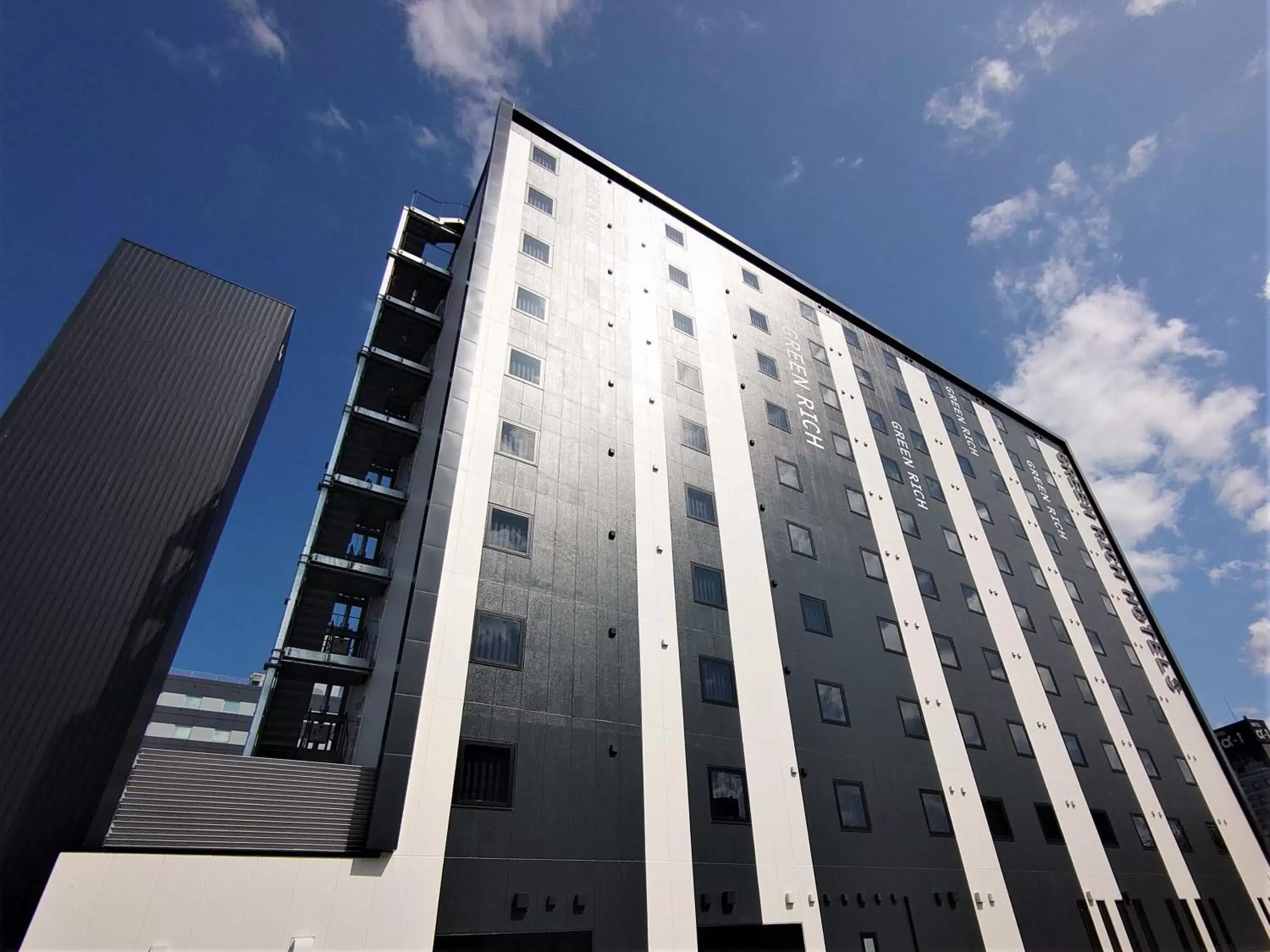 Property Building in Green Rich Hotel Matsue Station Across - Artificial hot spring Futamata Yunohana