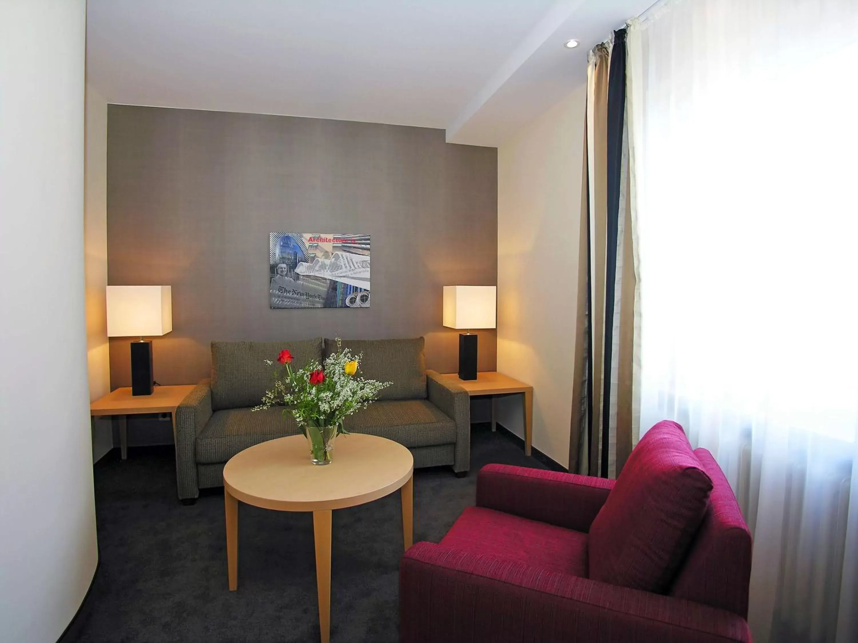 Photo of the whole room, Seating Area in Best Western Hotel Lamm