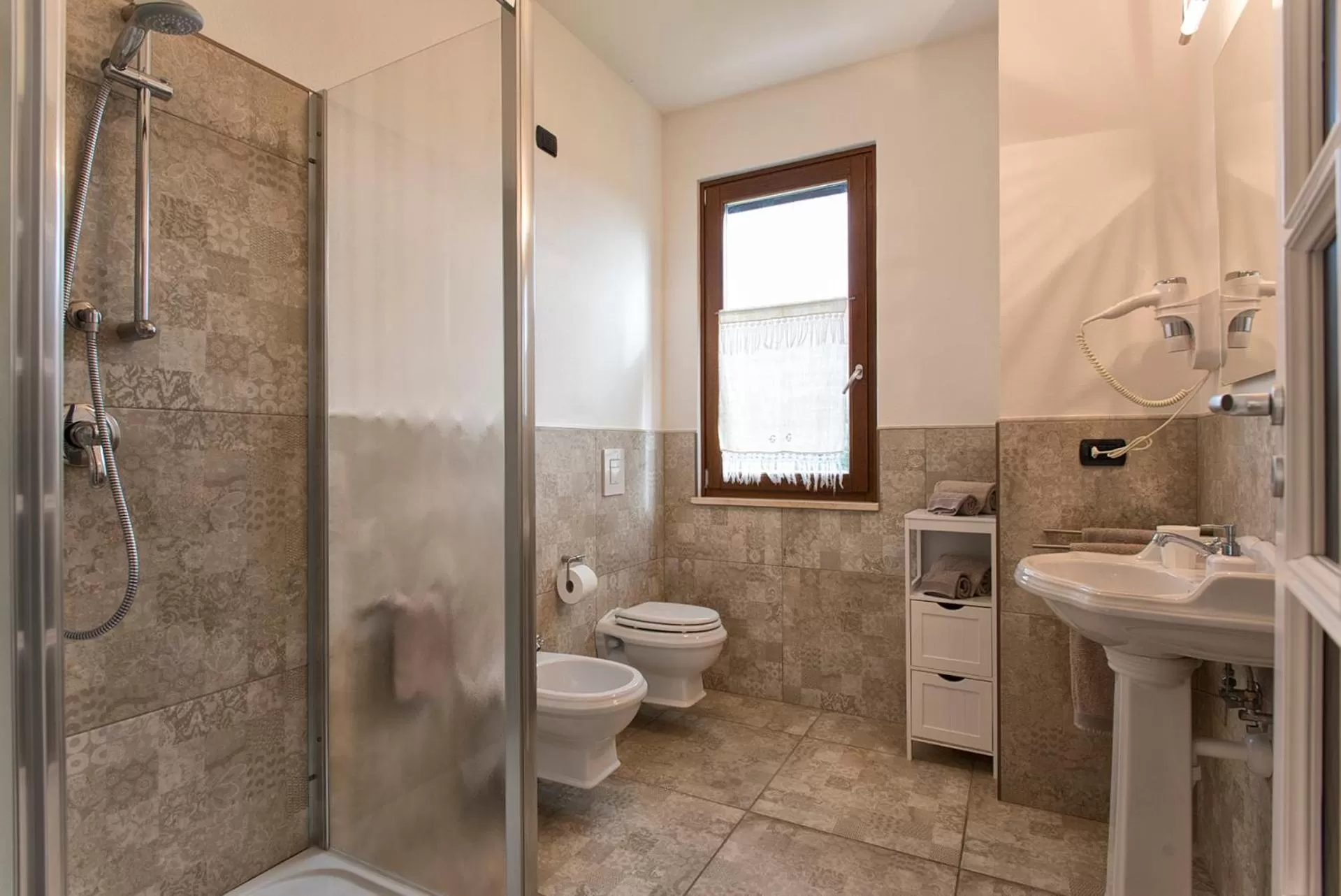 Shower in Villa Malvasio Pool and Jacuzzi Room Sassari