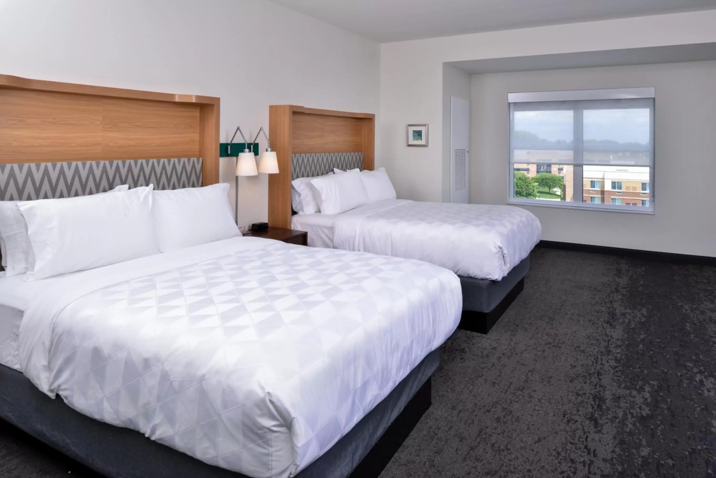 Photo of the whole room, Bed in Holiday Inn Detroit Northwest - Livonia, an IHG Hotel