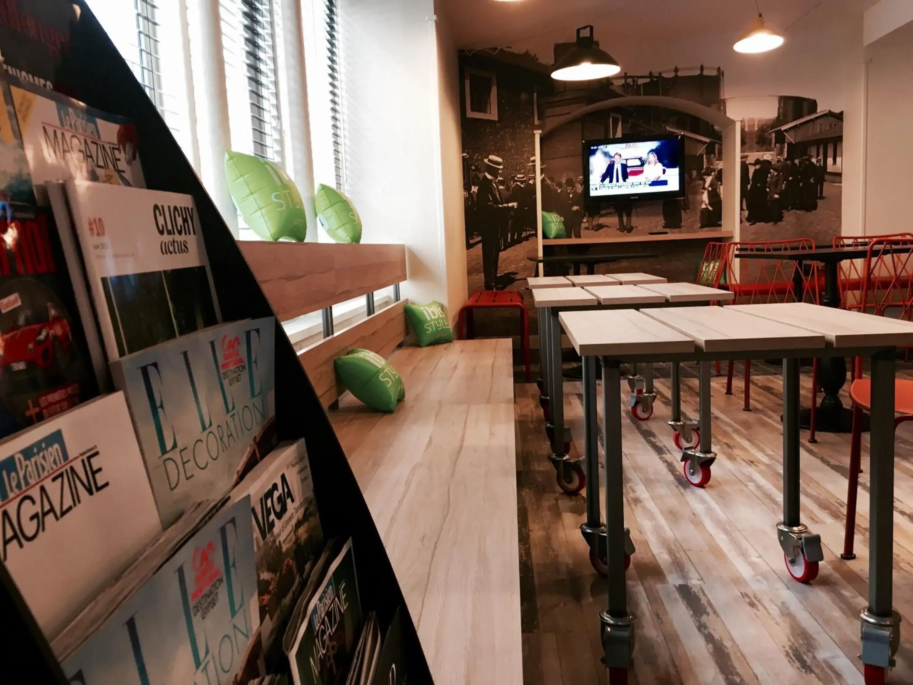 Lobby or reception in ibis Styles Paris Mairie De Clichy Lobby or reception in ibis Styles Paris Mairie De Clichy