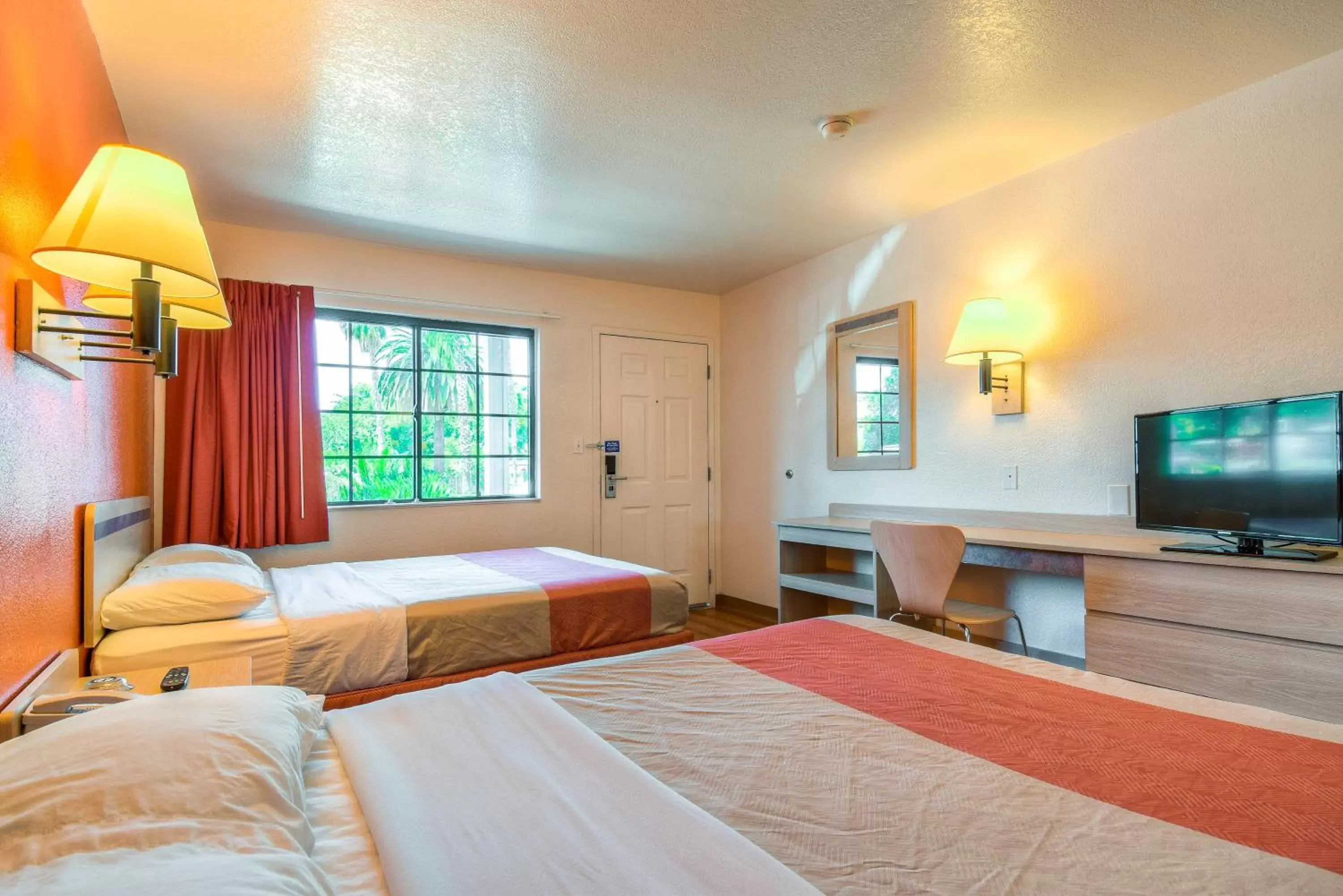 Bed in Motel 6-Pomona, CA - Los Angeles Bed in Motel 6-Pomona, CA - Los Angeles