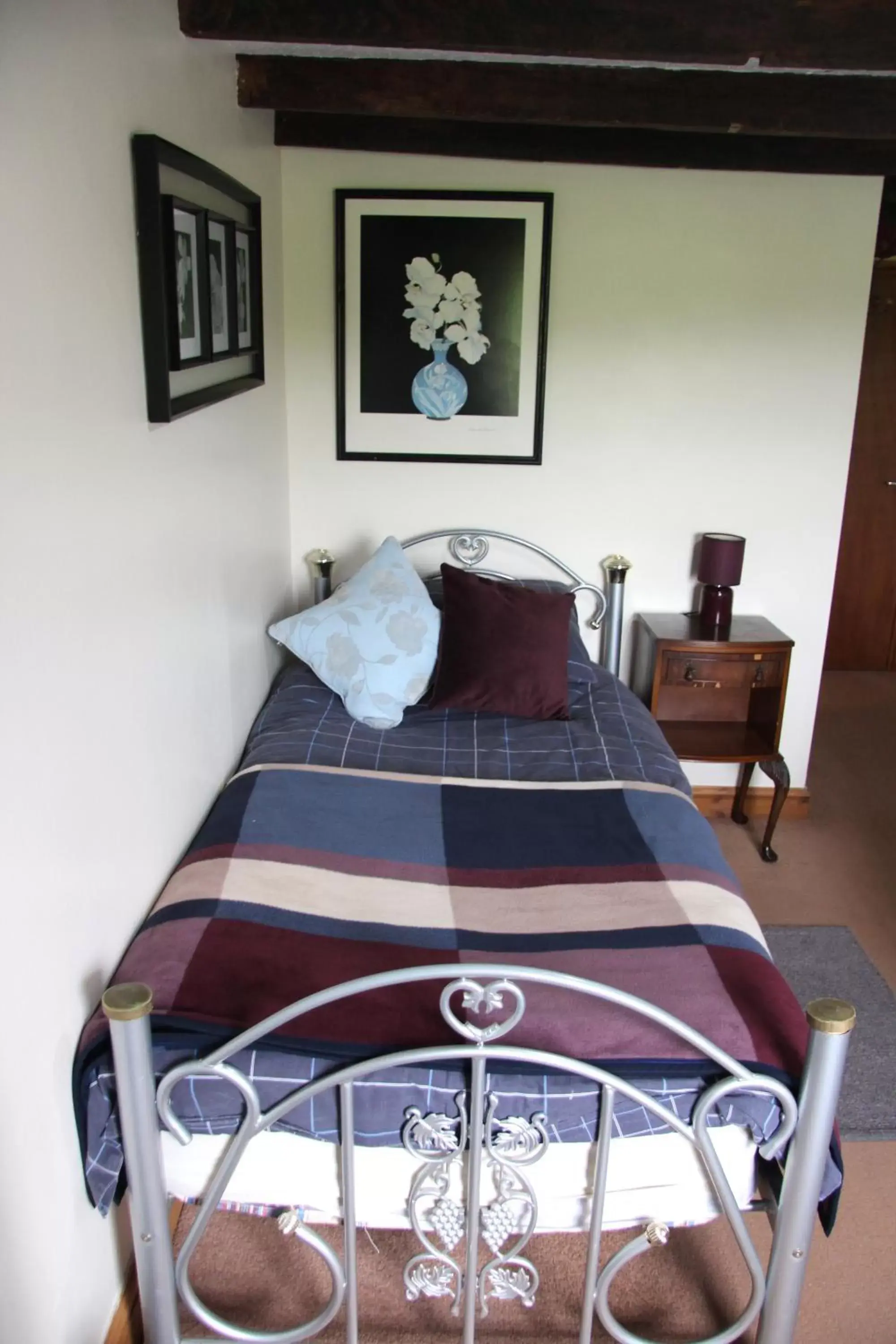 Bed in The crown inn Longtown