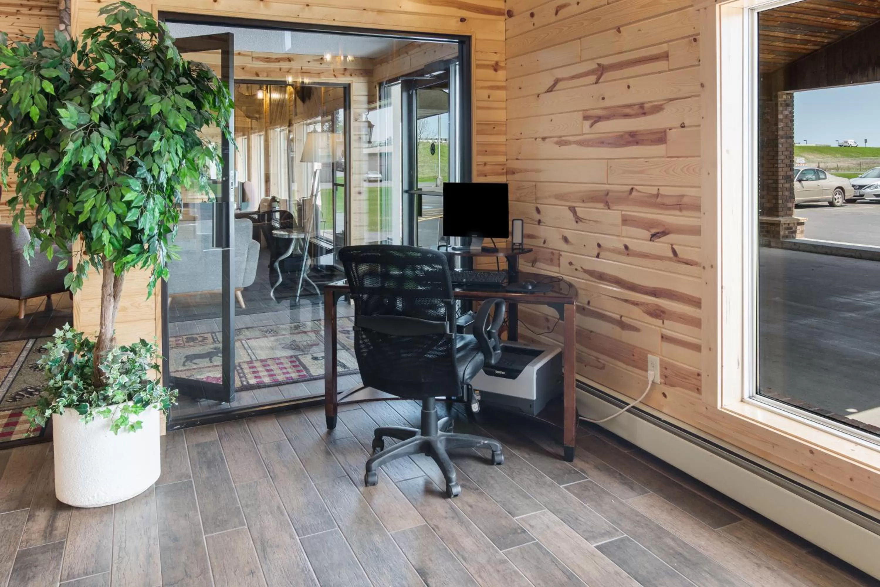 Business facilities in Boarders Inn & Suites by Cobblestone Hotels - Superior/Duluth