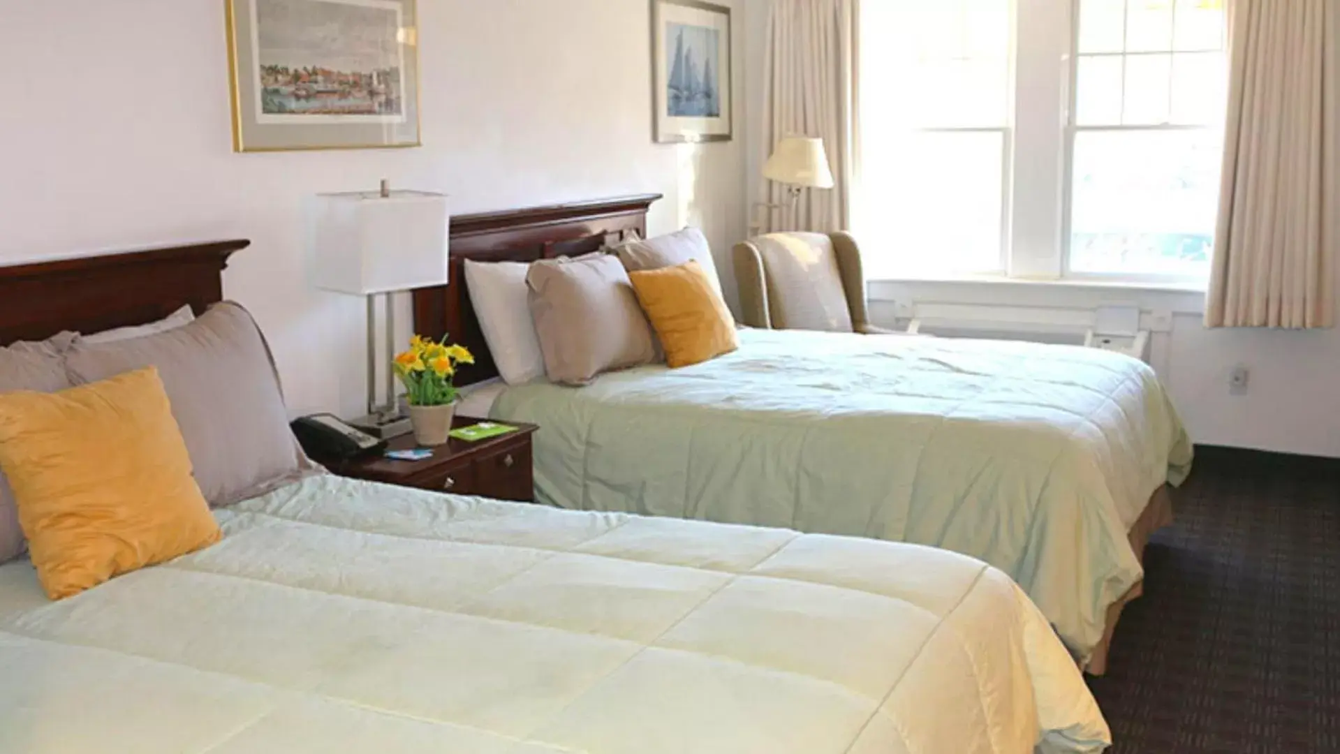 Bedroom, Bed in Camden Riverhouse Hotel and Inn