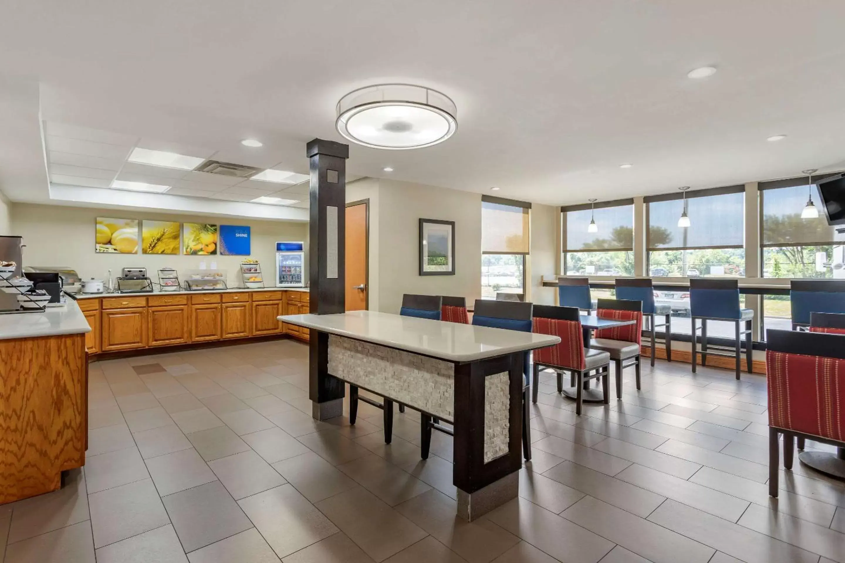 Restaurant/Places to Eat in Comfort Inn & Suites Little Rock Airport