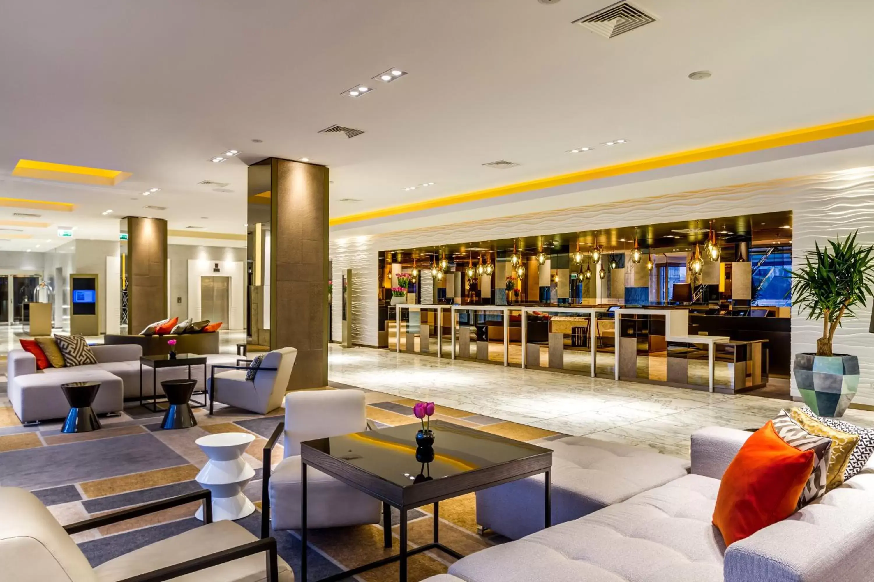 Lobby or reception, Lounge/Bar in Sofitel Warsaw Victoria