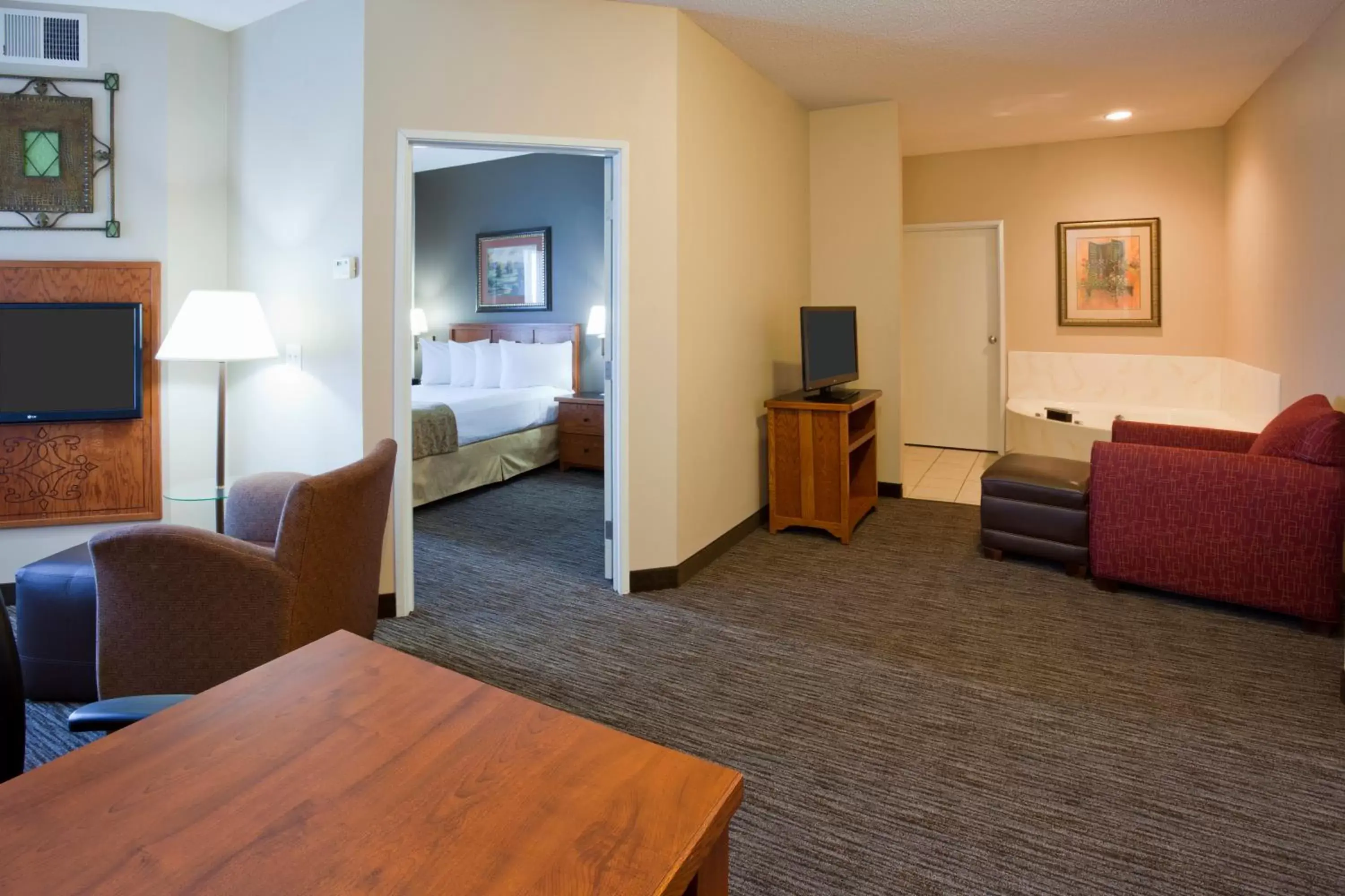 Photo of the whole room, Seating Area in GrandStay Residential Suites Rapid City