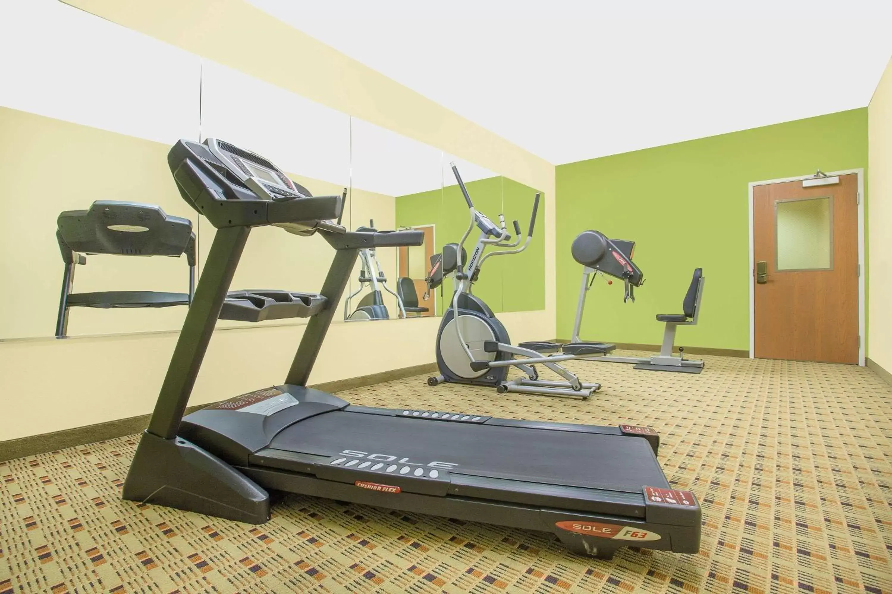 Fitness centre/facilities, Fitness Center/Facilities in Microtel Inn & Suites by Wyndham Tuscumbia/Muscle Shoals