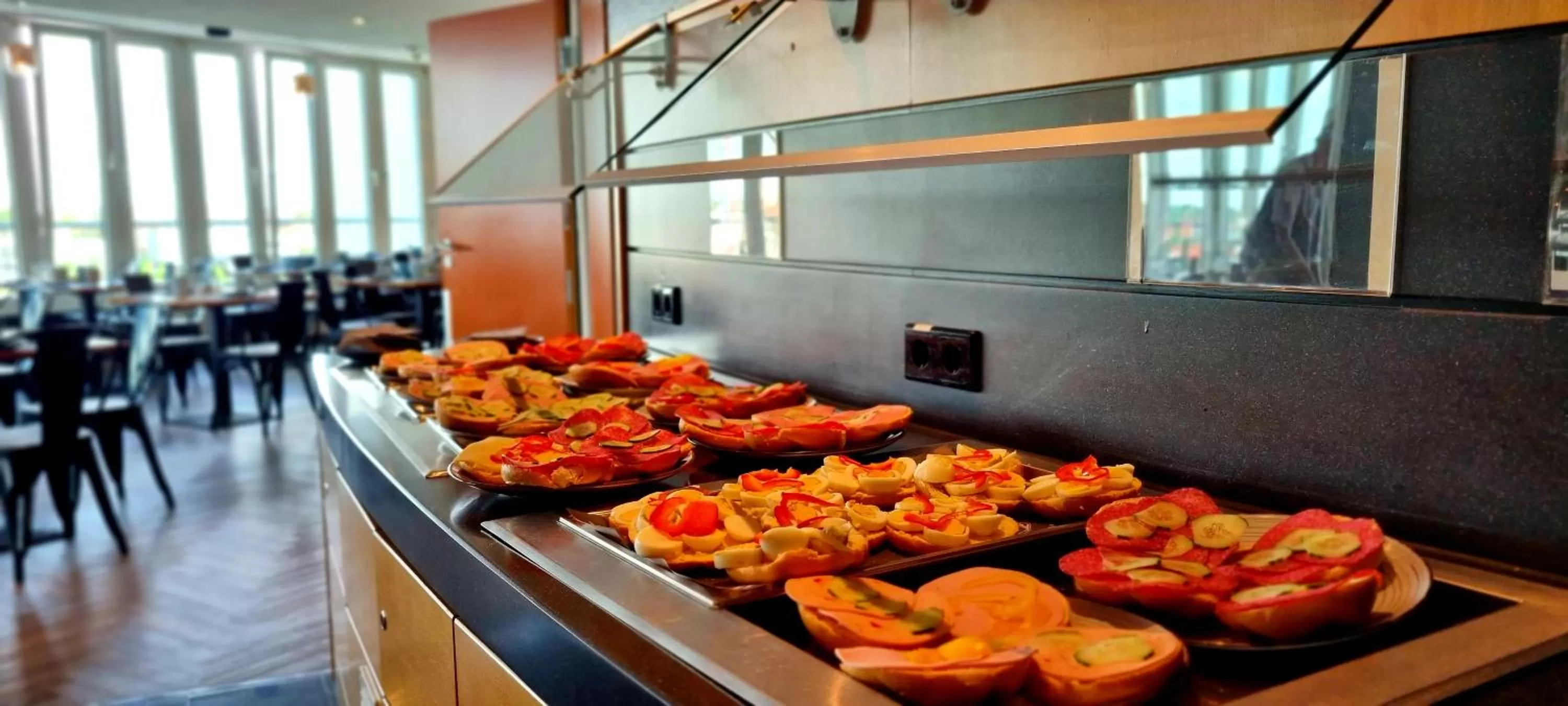 Restaurant/places to eat in eXo Square Heidelberg/Schwetzingen - by SuperFly Hotels