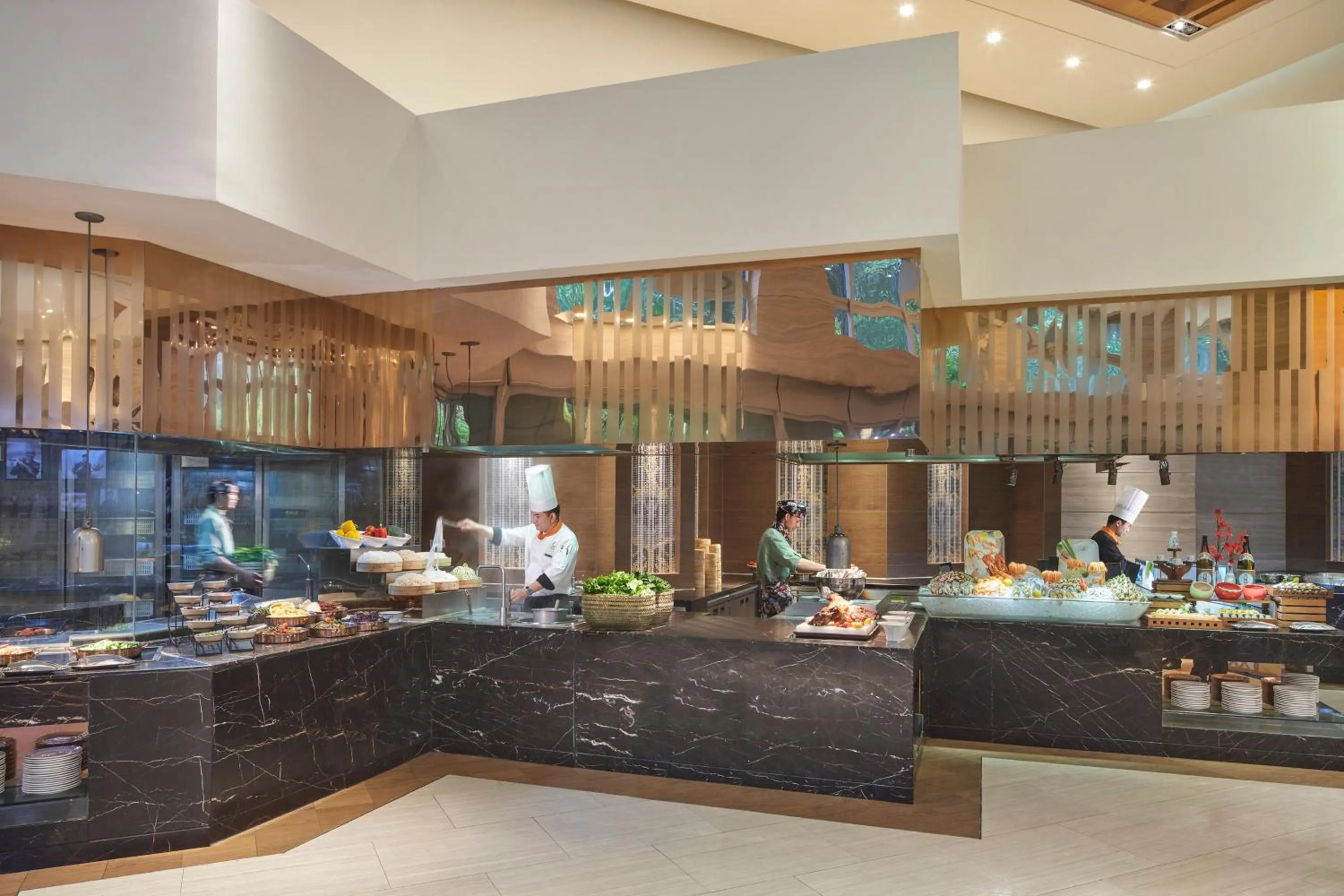 Restaurant/places to eat in Junluxe Hotel Guangzhou Science City-Free Shuttle Bus Service to Guangzhou Canton Fair