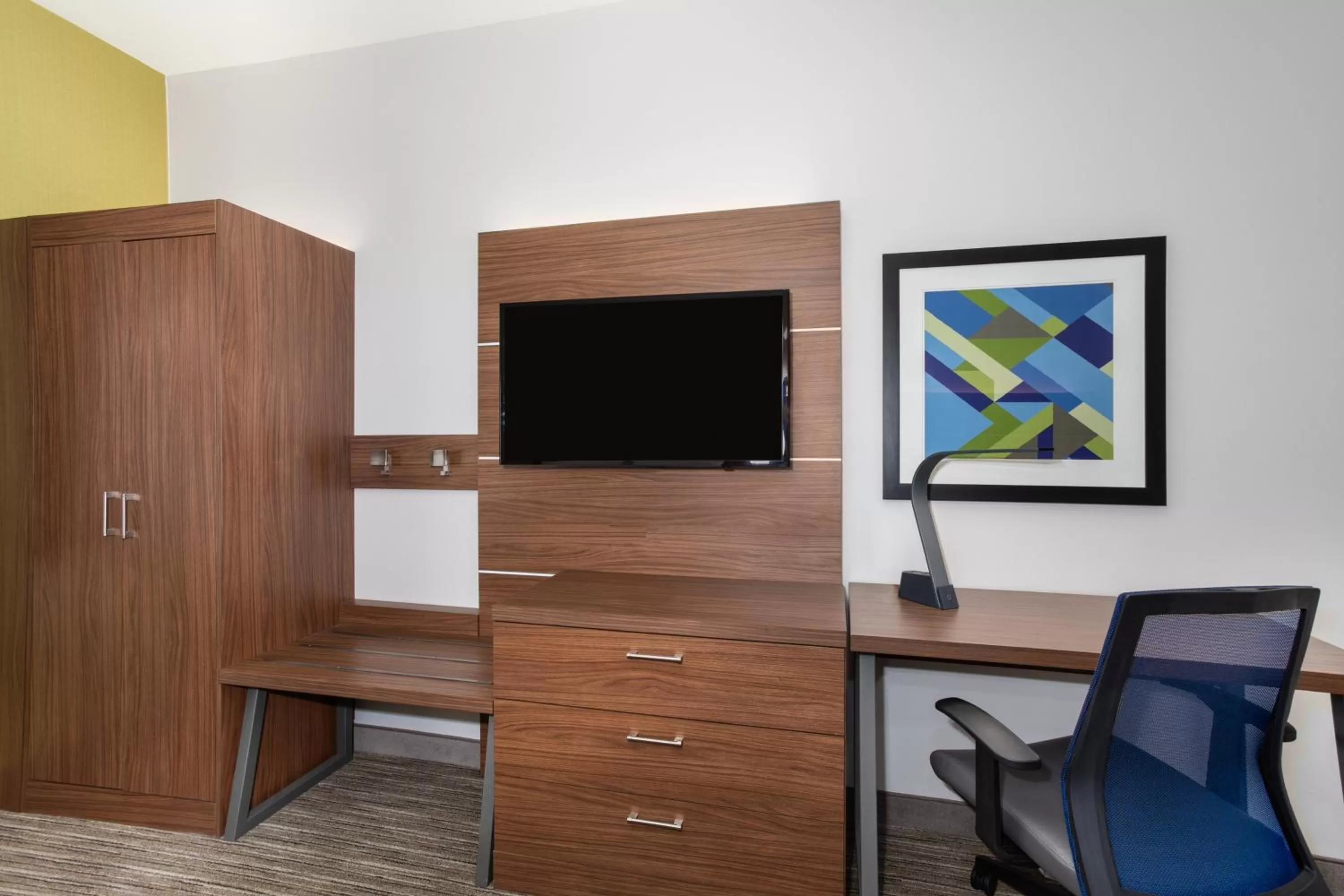 Photo of the whole room, TV/Entertainment Center in Sleep Inn & Suites Tempe ASU Campus