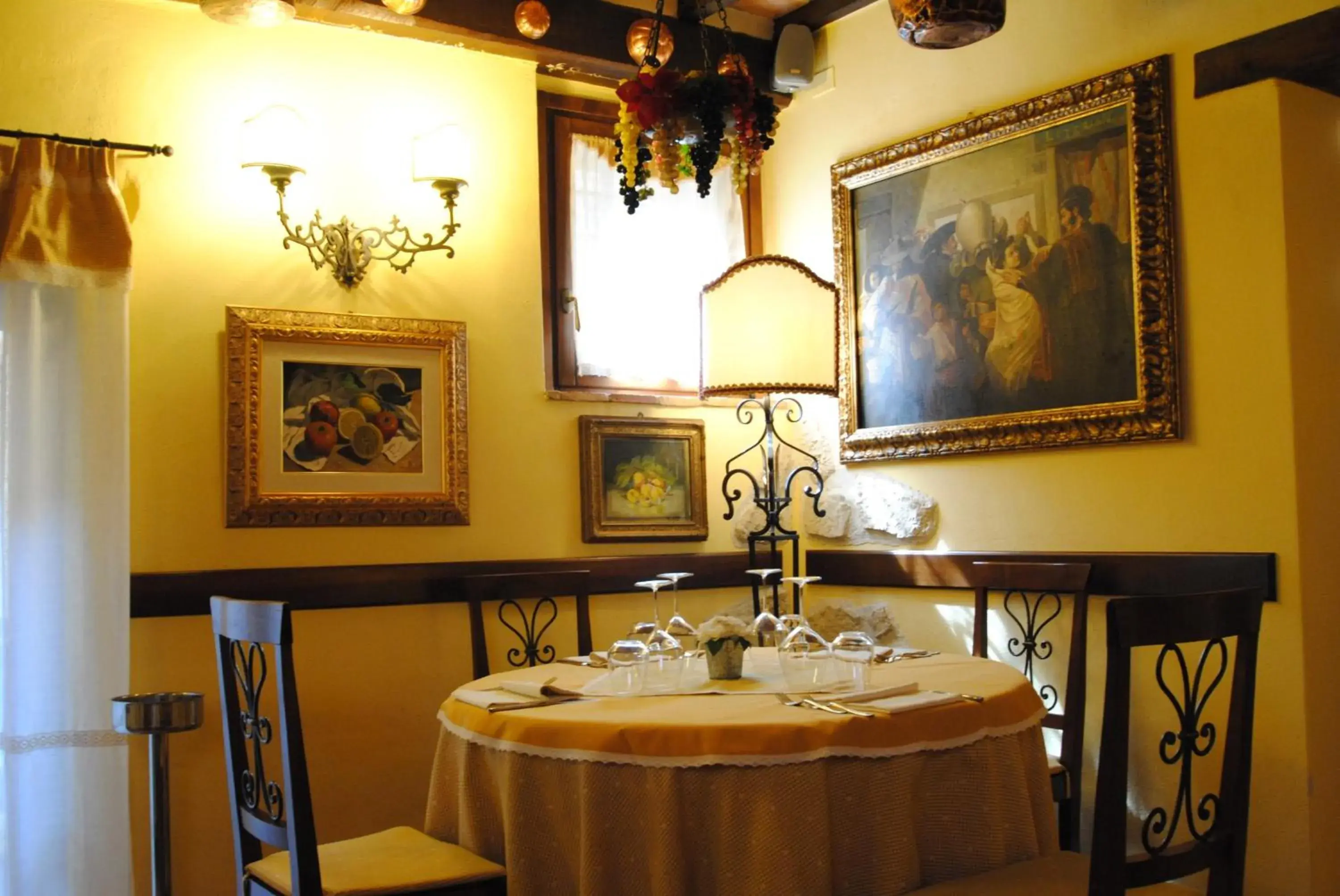 Restaurant/Places to Eat in Torre Sangiovanni Albergo e Ristorante