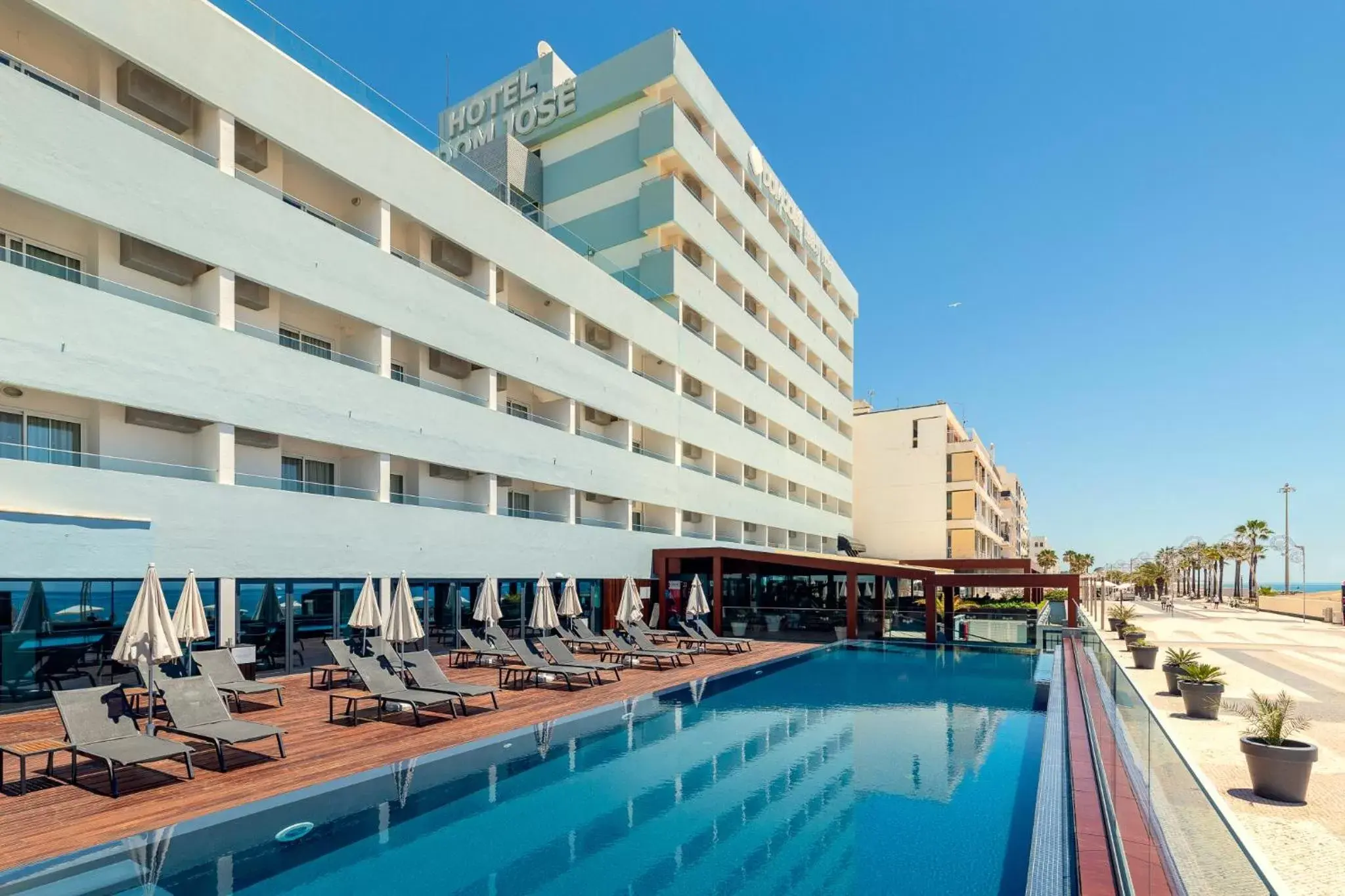 Property building in Dom Jose Beach Hotel (Plus) Property building in Dom Jose Beach Hotel (Plus)