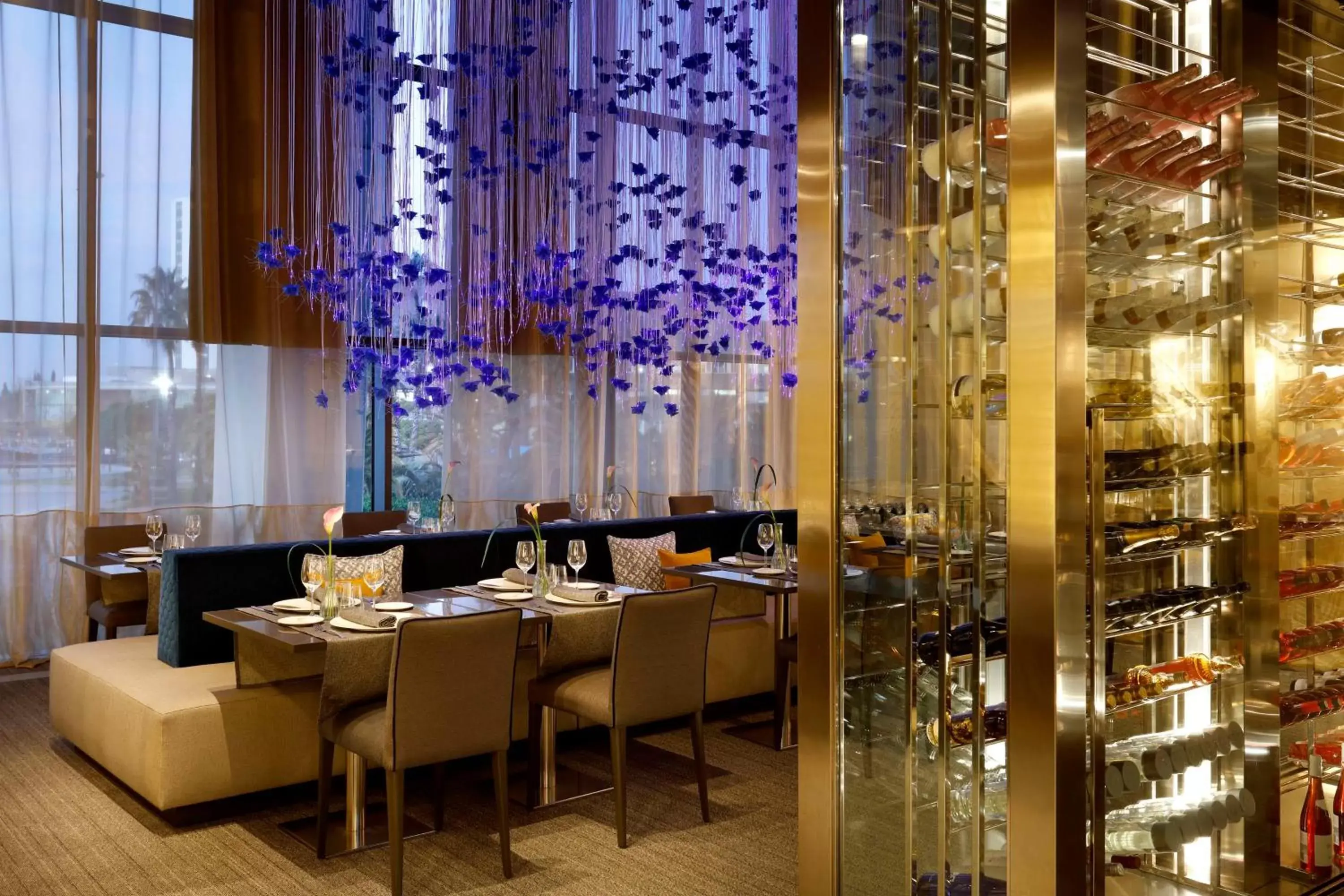 Restaurant/places to eat in Hyatt Regency Barcelona Tower Restaurant/places to eat in Hyatt Regency Barcelona Tower