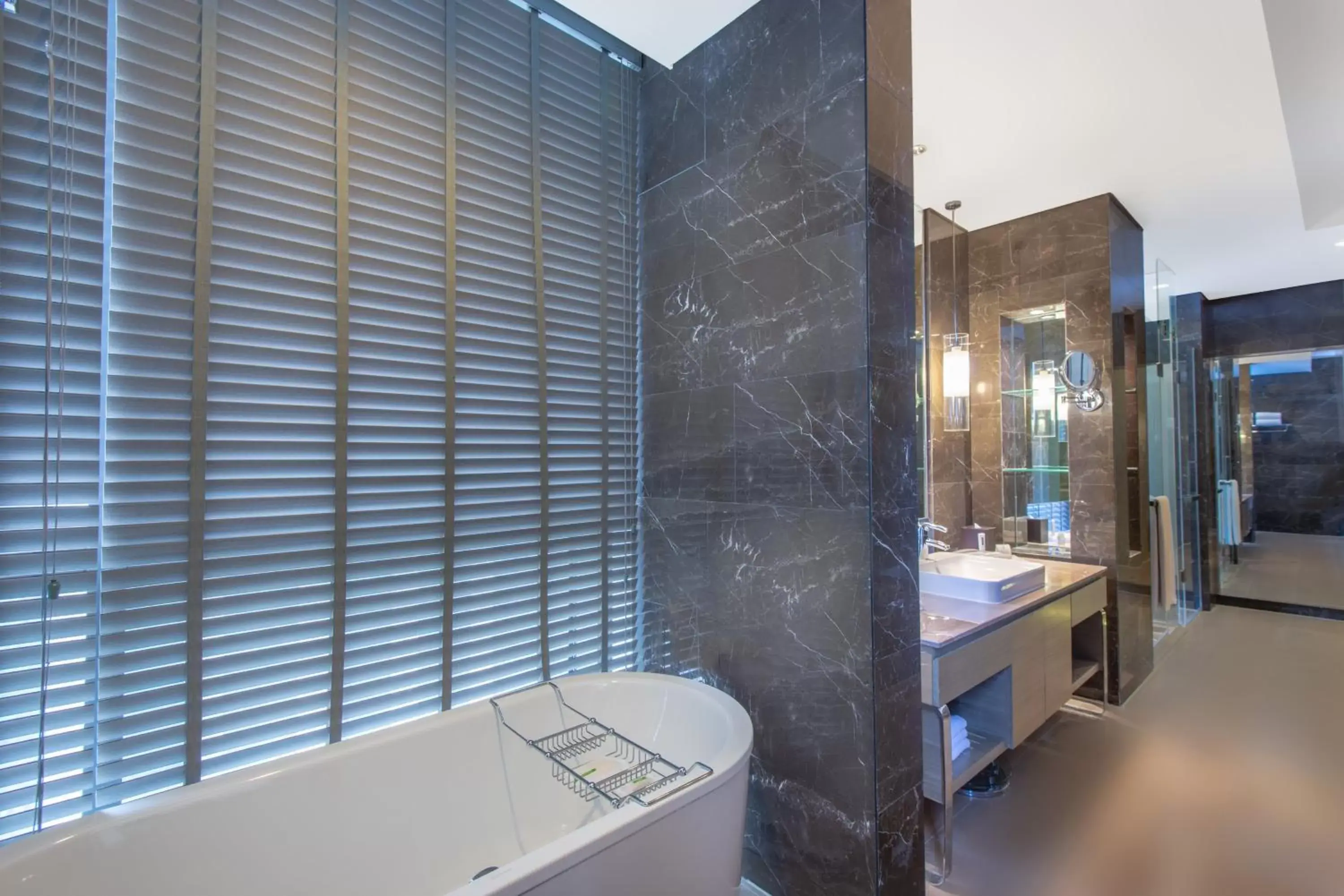 Photo of the whole room in Holiday Inn Shanghai Songjiang by IHG - Miaoqian Street Photo of the whole room in Holiday Inn Shanghai Songjiang by IHG - Miaoqian Street