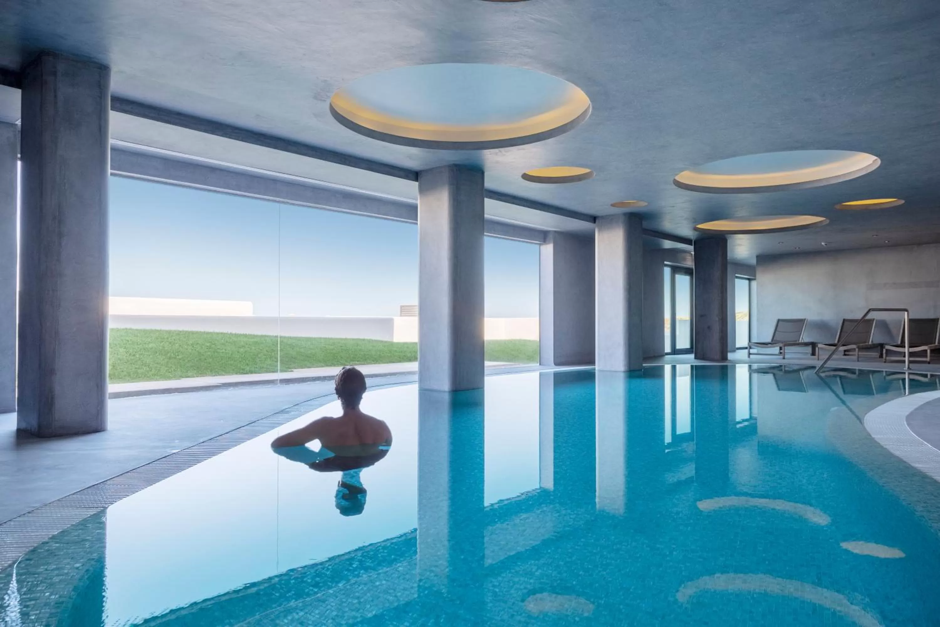 Swimming pool in Memmo Baleeira - Design Hotels