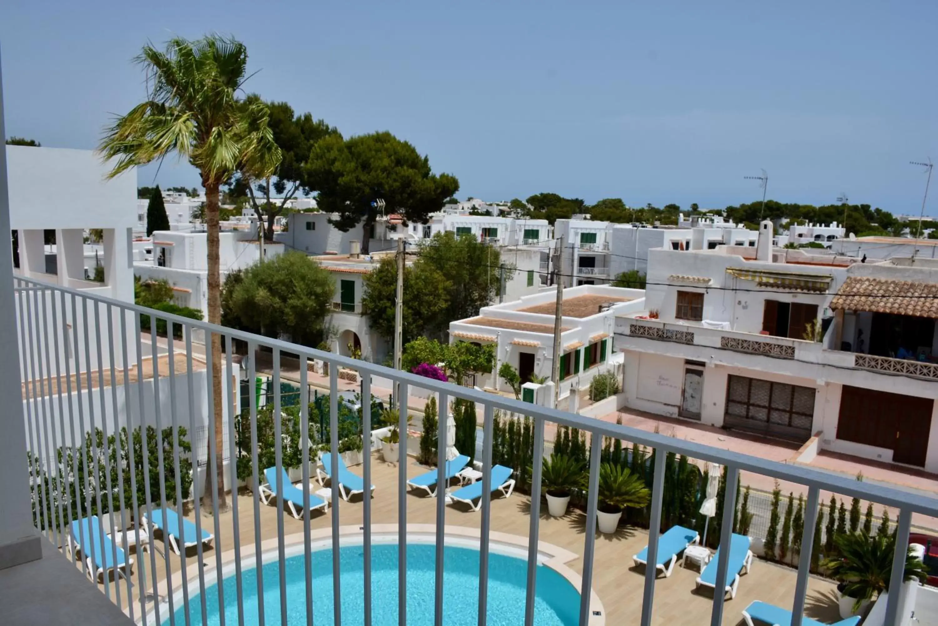 Balcony/Terrace, Pool View in INNER Hotel Rupit "Adults Only"