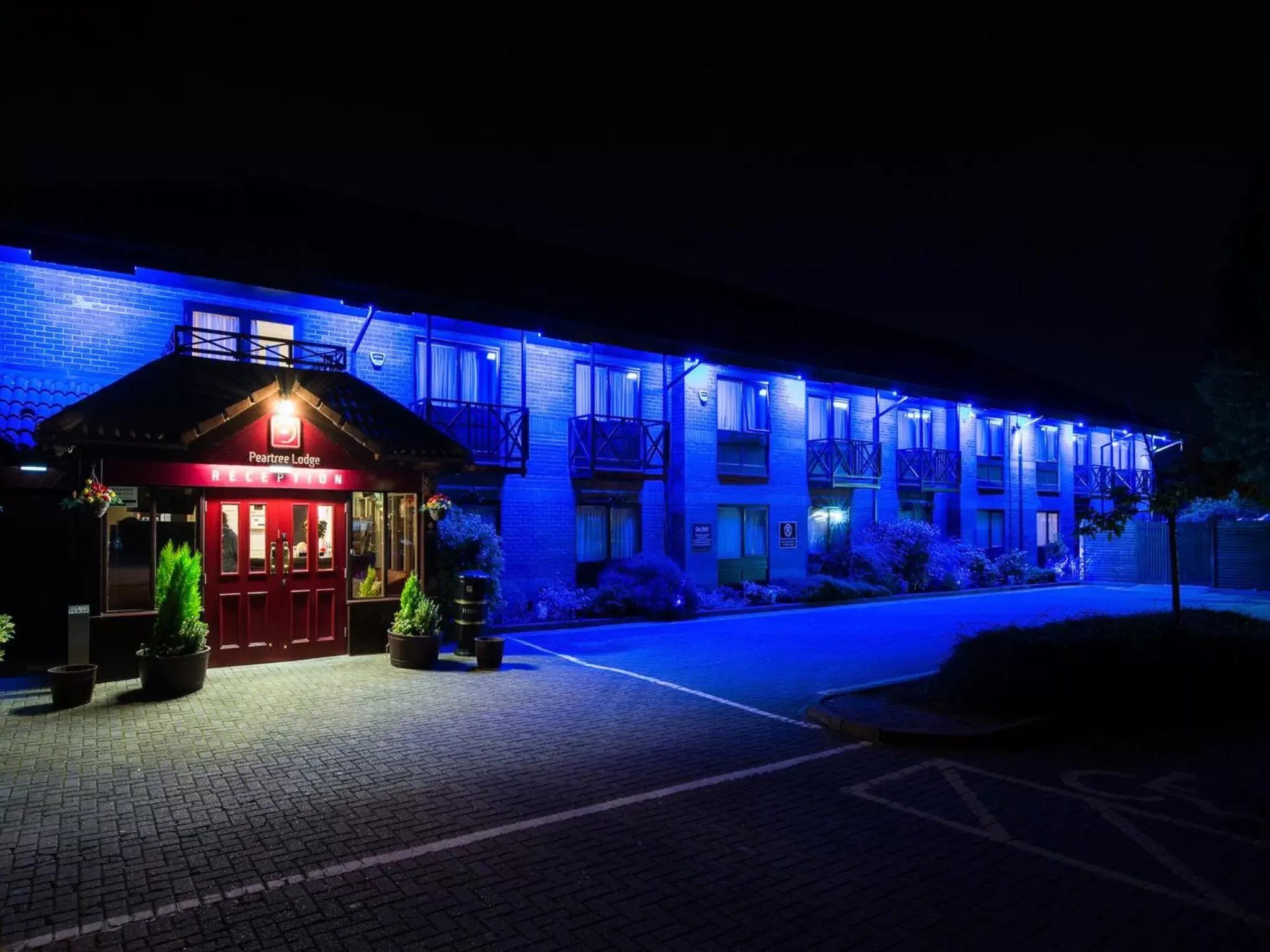 Property building in Peartree Lodge Waterside Property building in Peartree Lodge Waterside