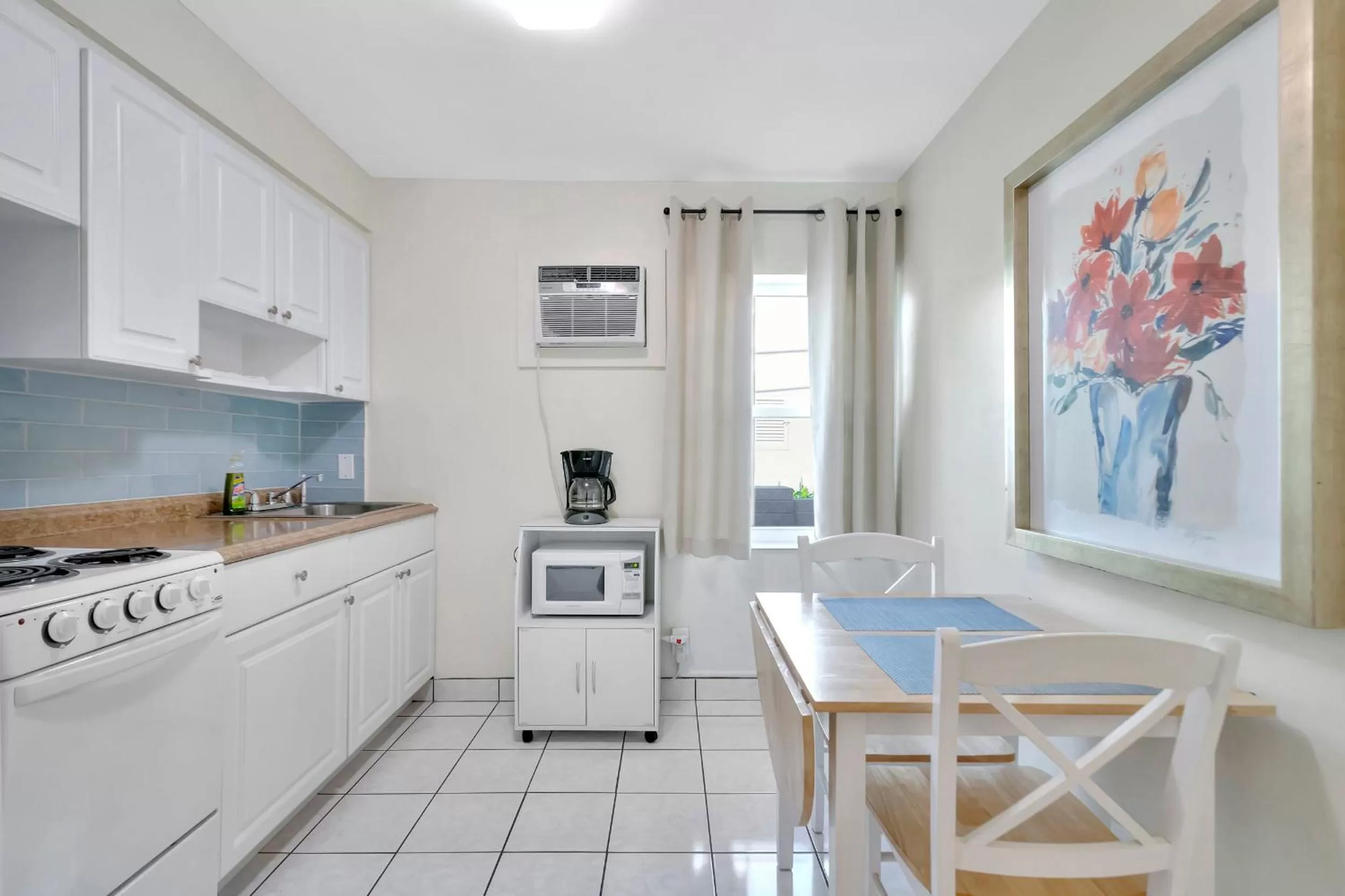 kitchen, Kitchen/Kitchenette in Seahorse Guesthouse