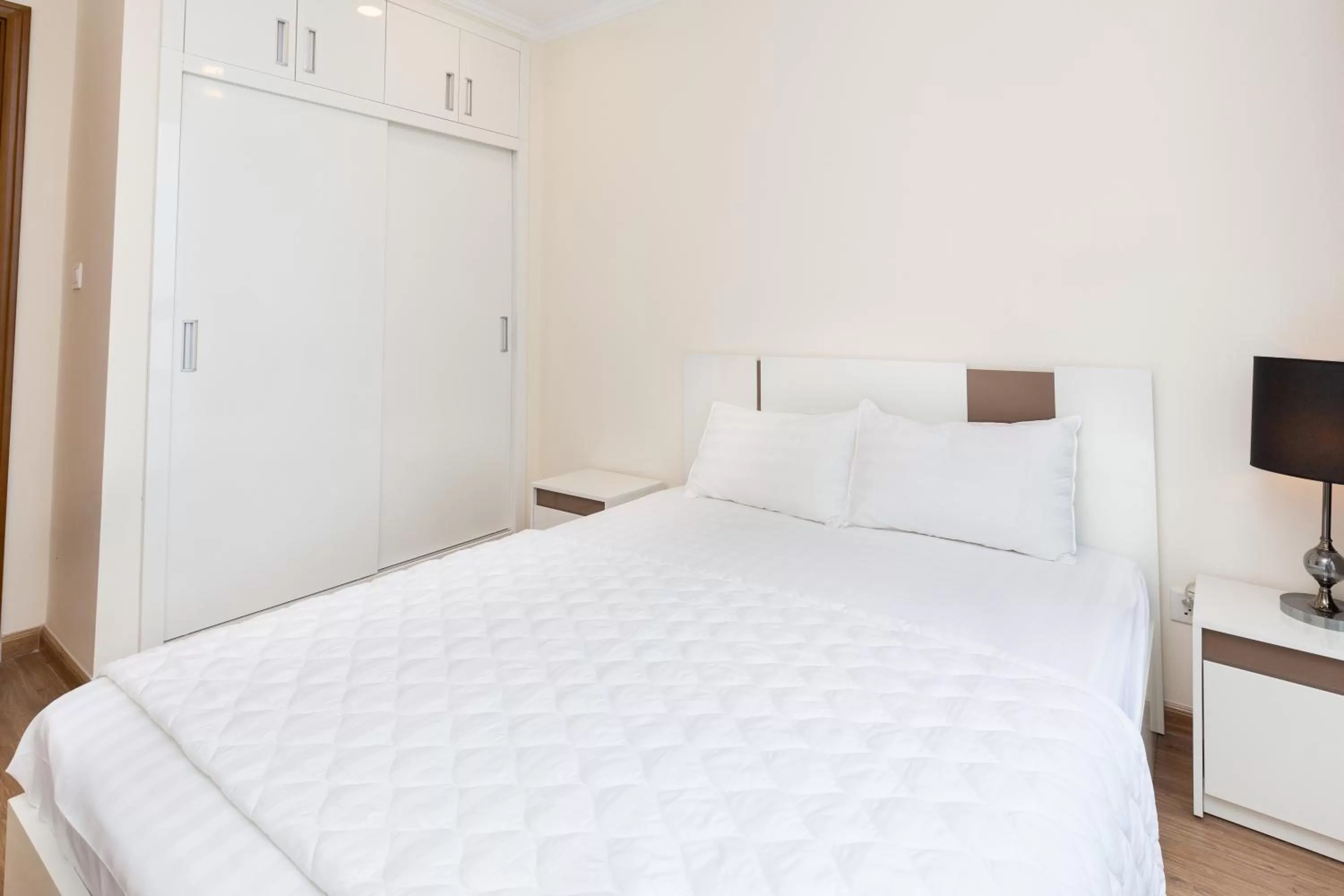 Bed in Vinhomes Central Park-Nice Homes