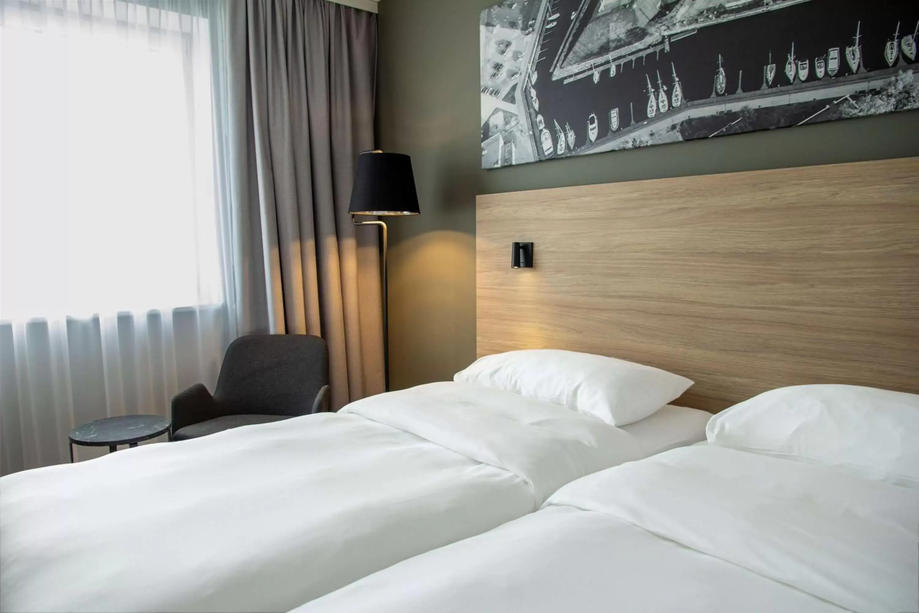 Decorative detail, Bed in Park Inn by Radisson Vilnius Airport Hotel & Business Centre