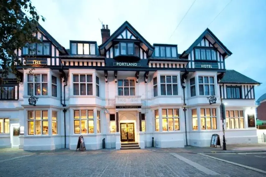 Facade/entrance, Property Building in The Portland Hotel Wetherspoon