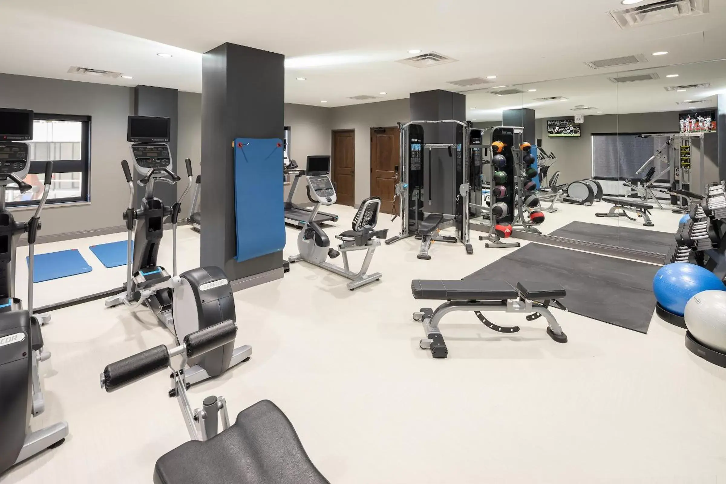 Fitness centre/facilities, Fitness Center/Facilities in Hotel On Phillips