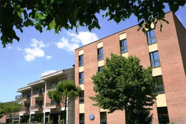 Facade/entrance in Hotel Olimpia