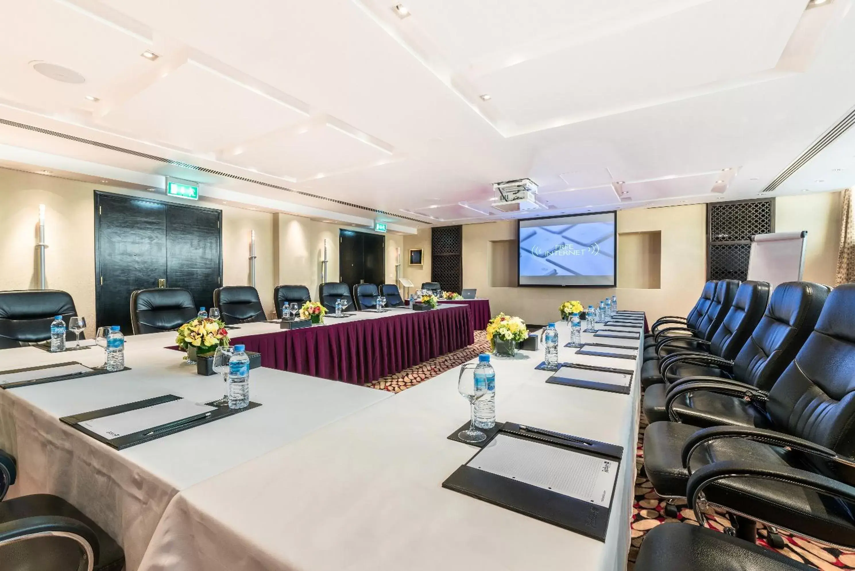 Business facilities in Radisson Blu Hotel, Doha