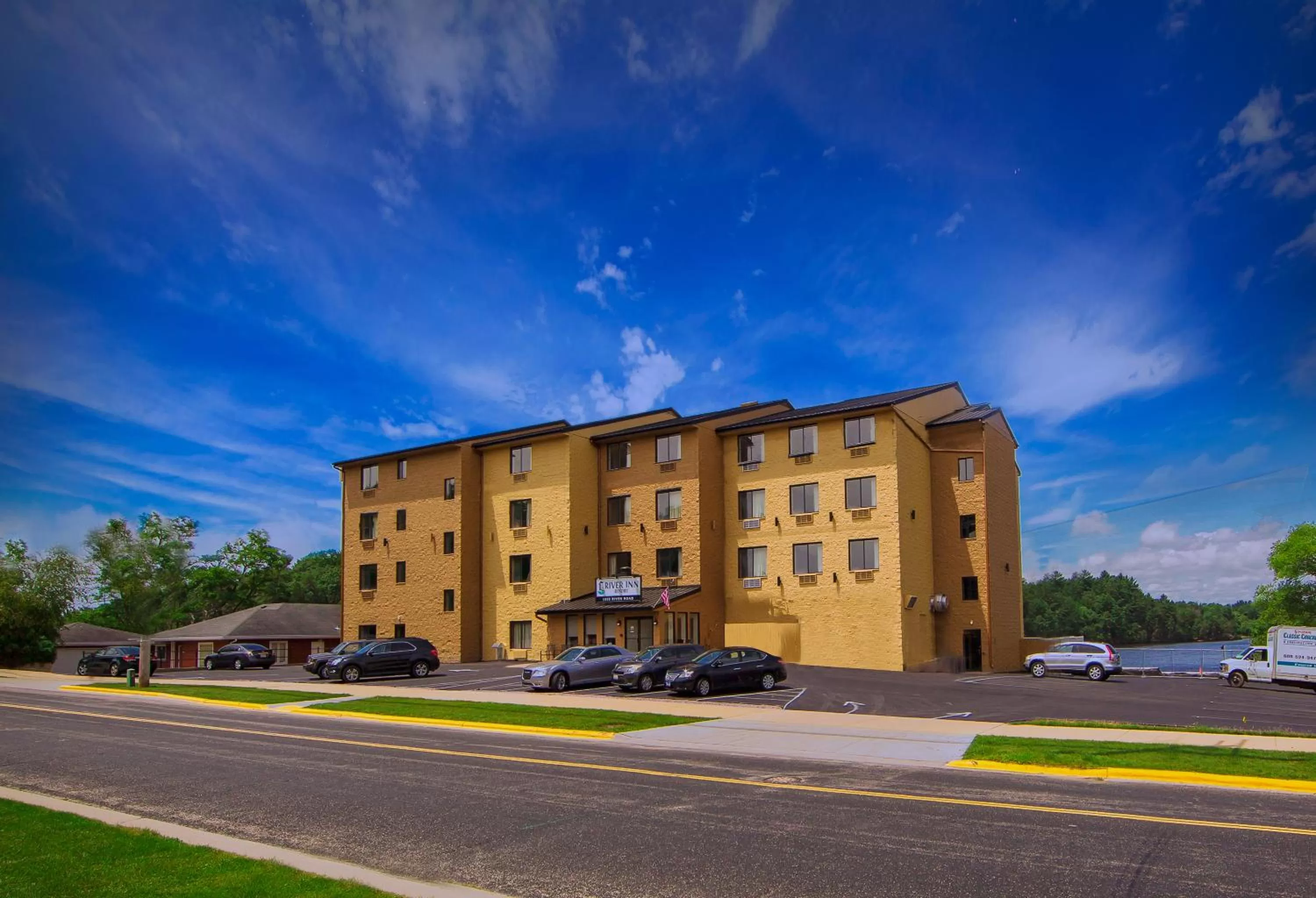 Property building in The VUE Boutique Hotel & Boathouse