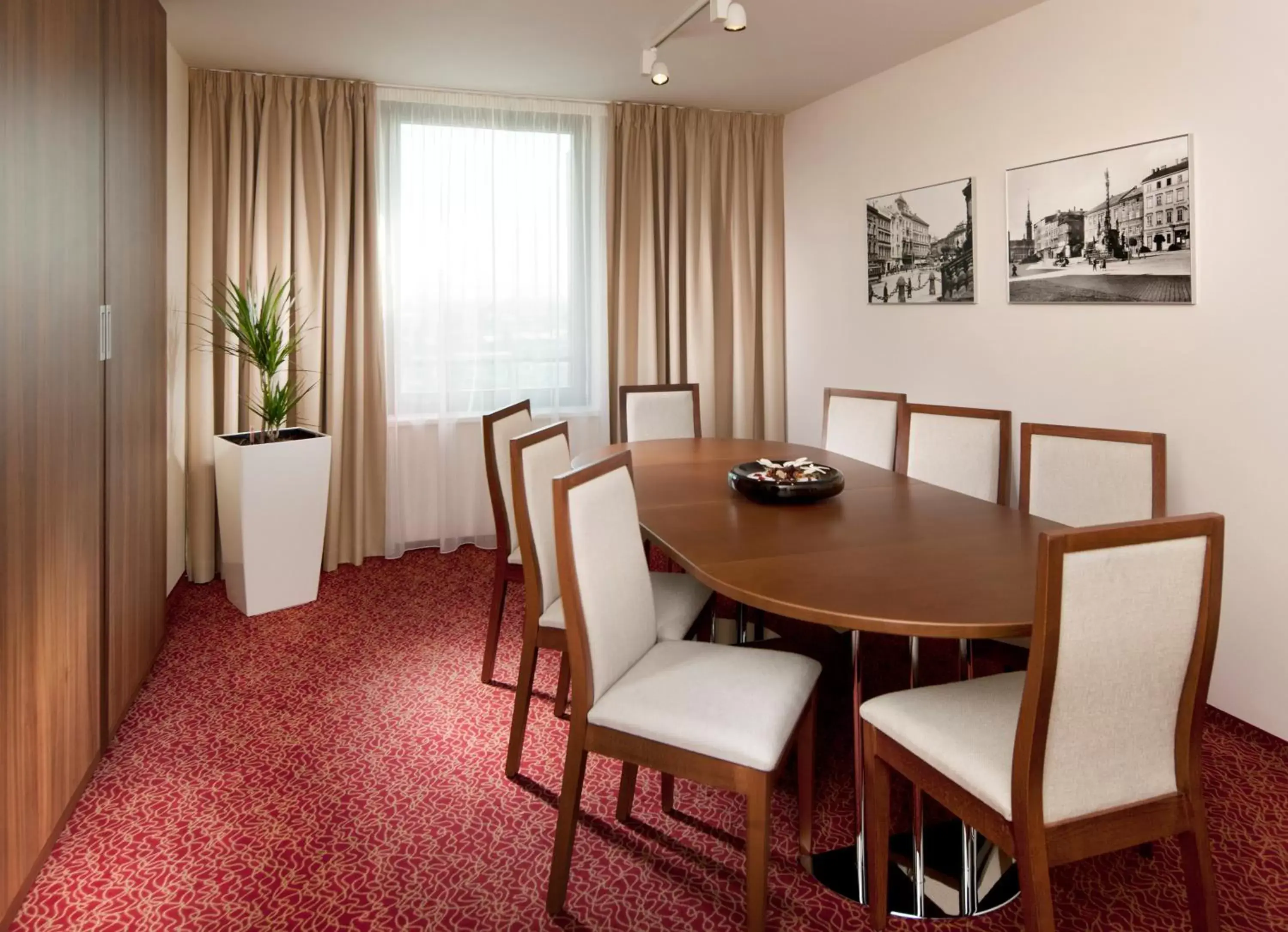 Area and facilities, Dining Area in Clarion Congress Hotel Olomouc