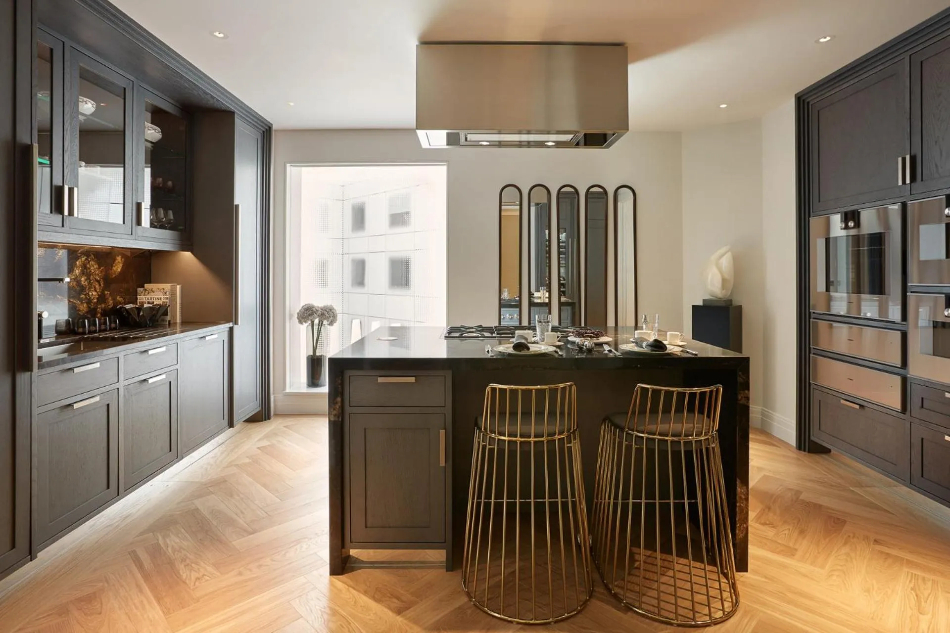 Kitchen or kitchenette in Four Seasons Hotel London at Tower Bridge