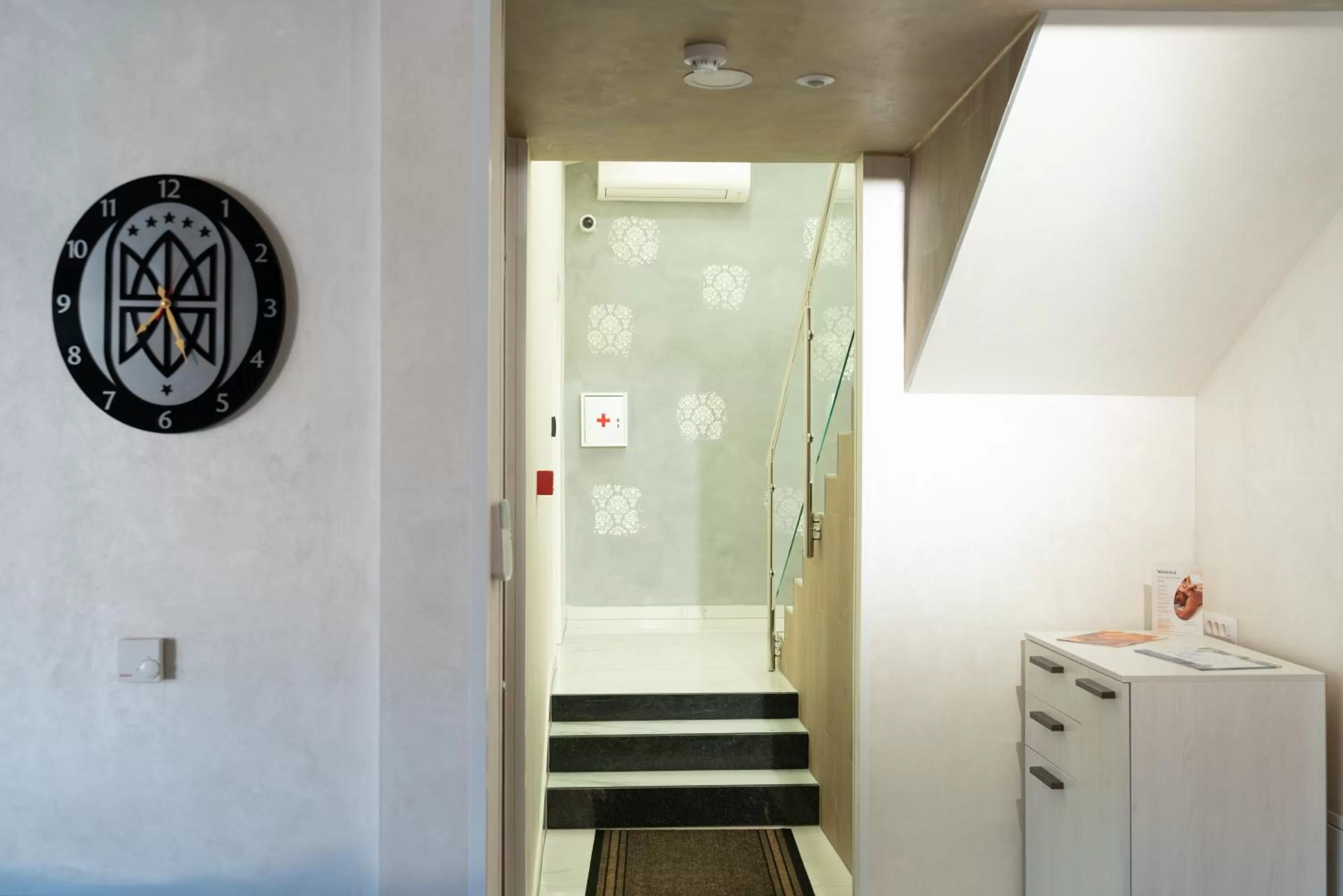 Text overlay in Ornament Hotel and Apartments