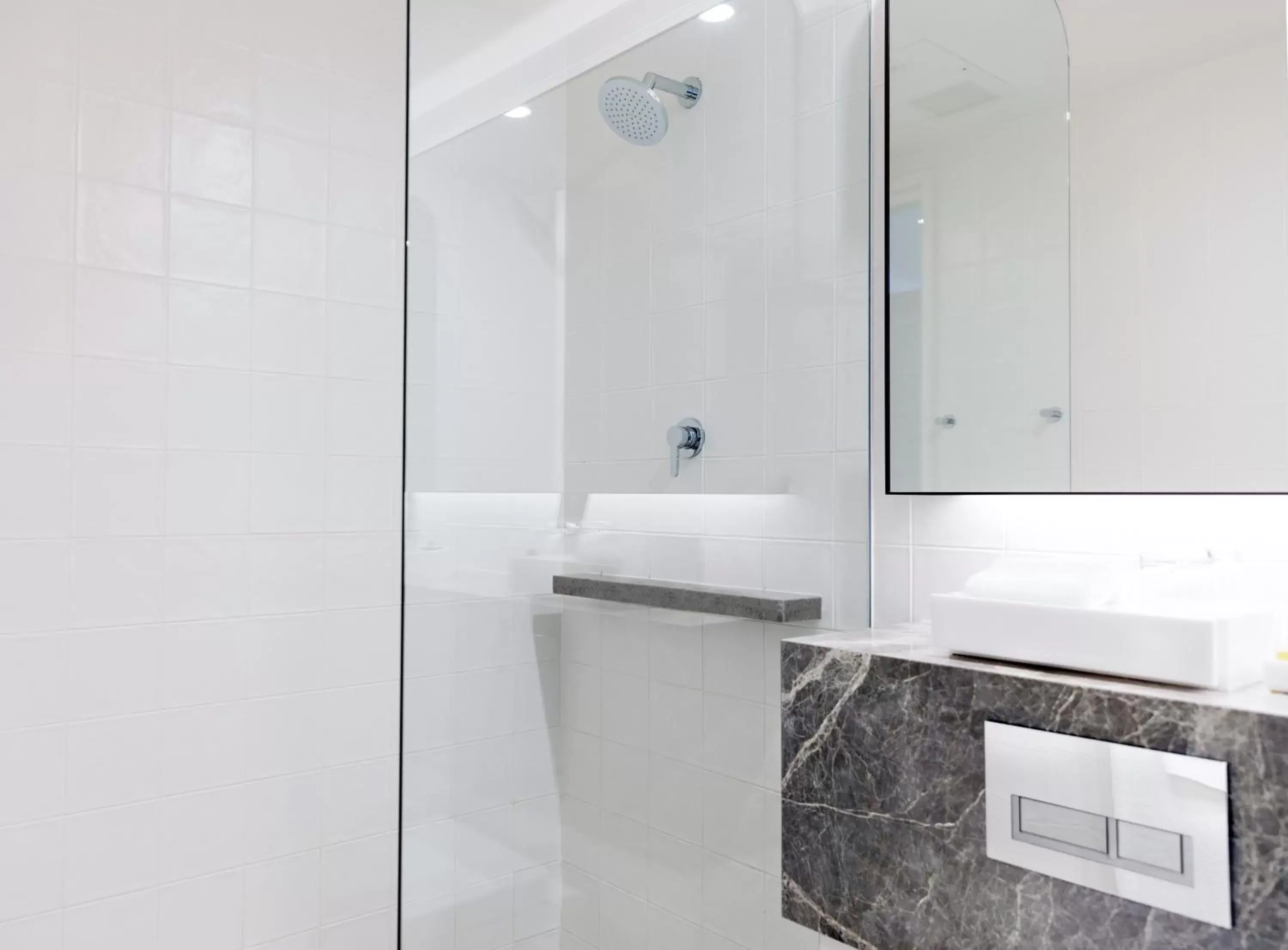 Shower, Bathroom in Hyatt Regency Sydney