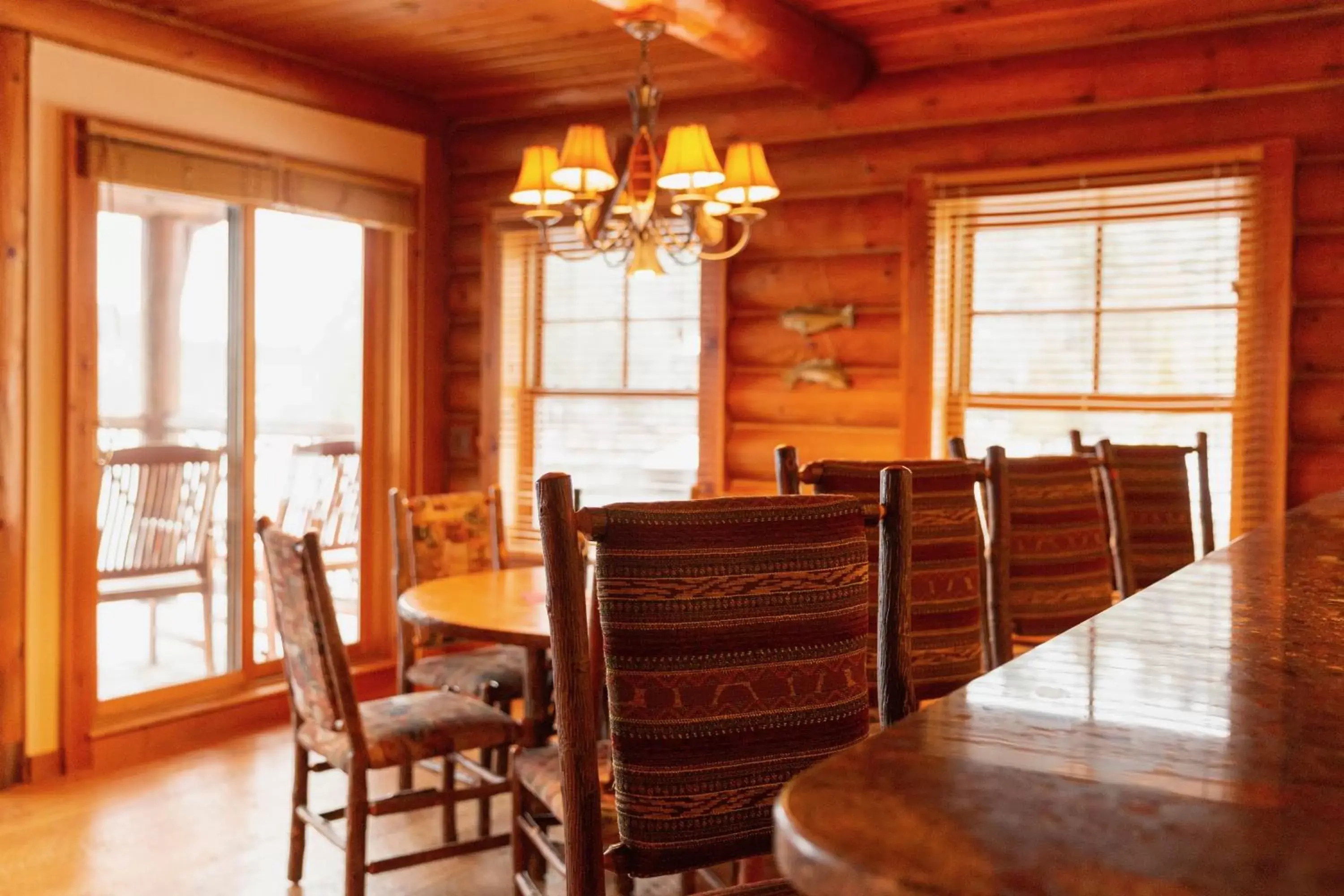 Dining Area in Ampersand Bay Resort