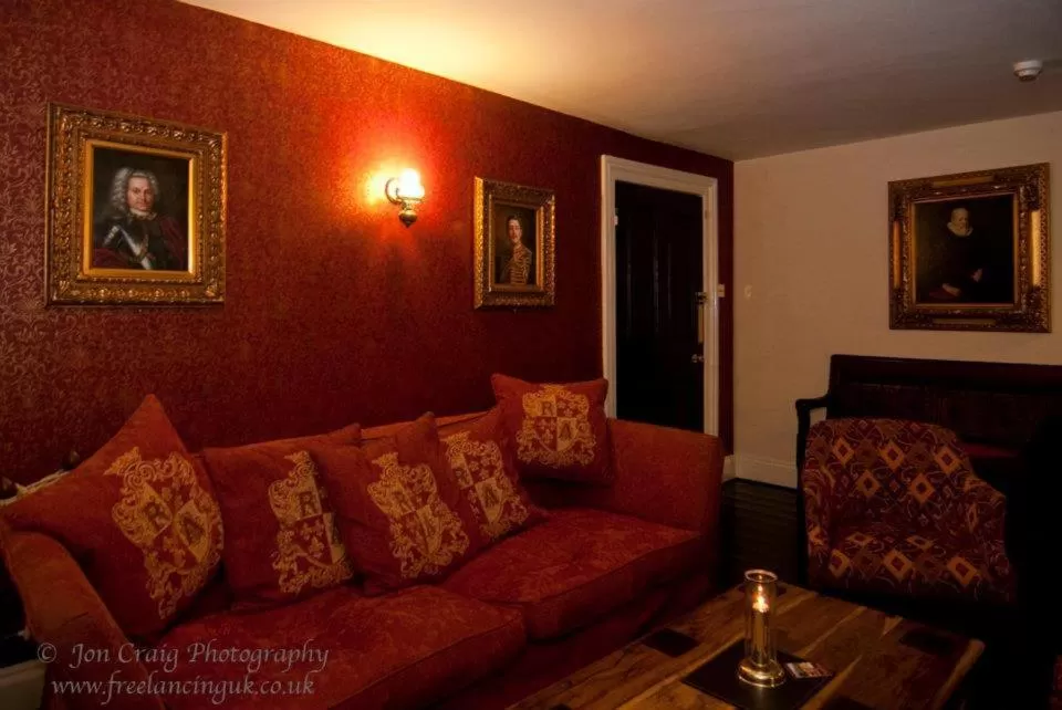 Lounge or bar, Seating Area in The Old Manor House Hotel