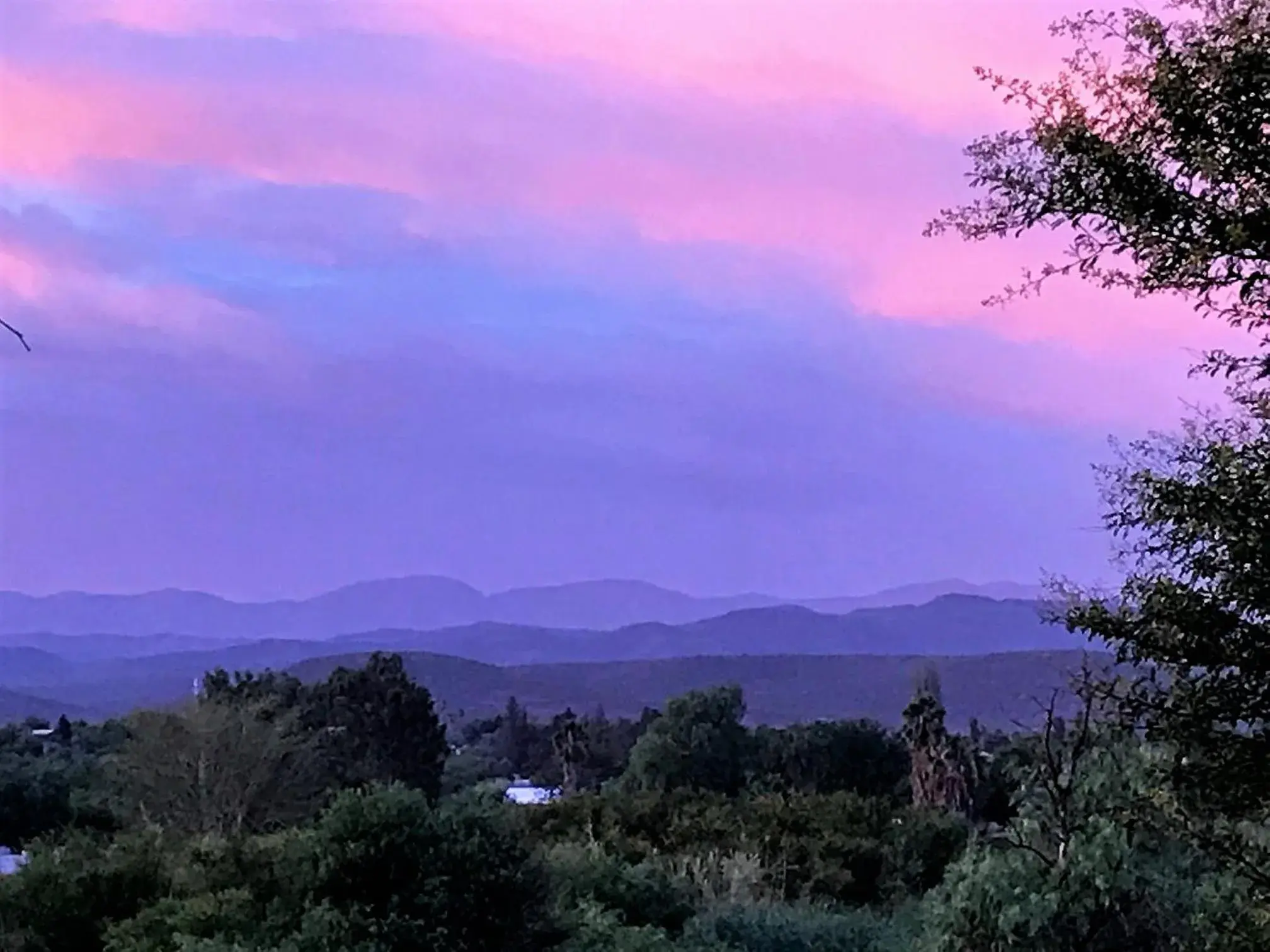 Mountain View in Riverside Guest Lodge