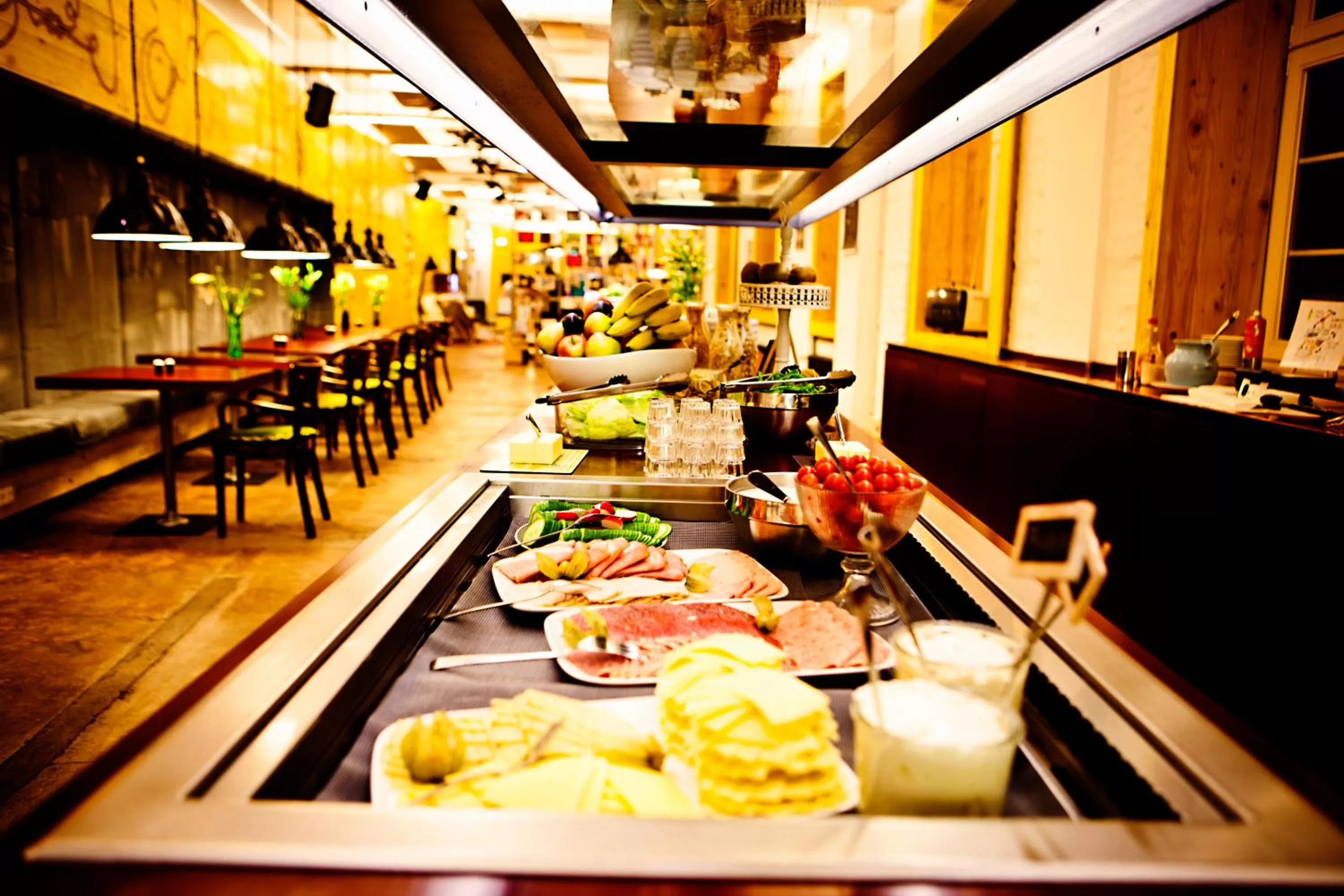 Food and drinks in Superbude Hamburg St Pauli