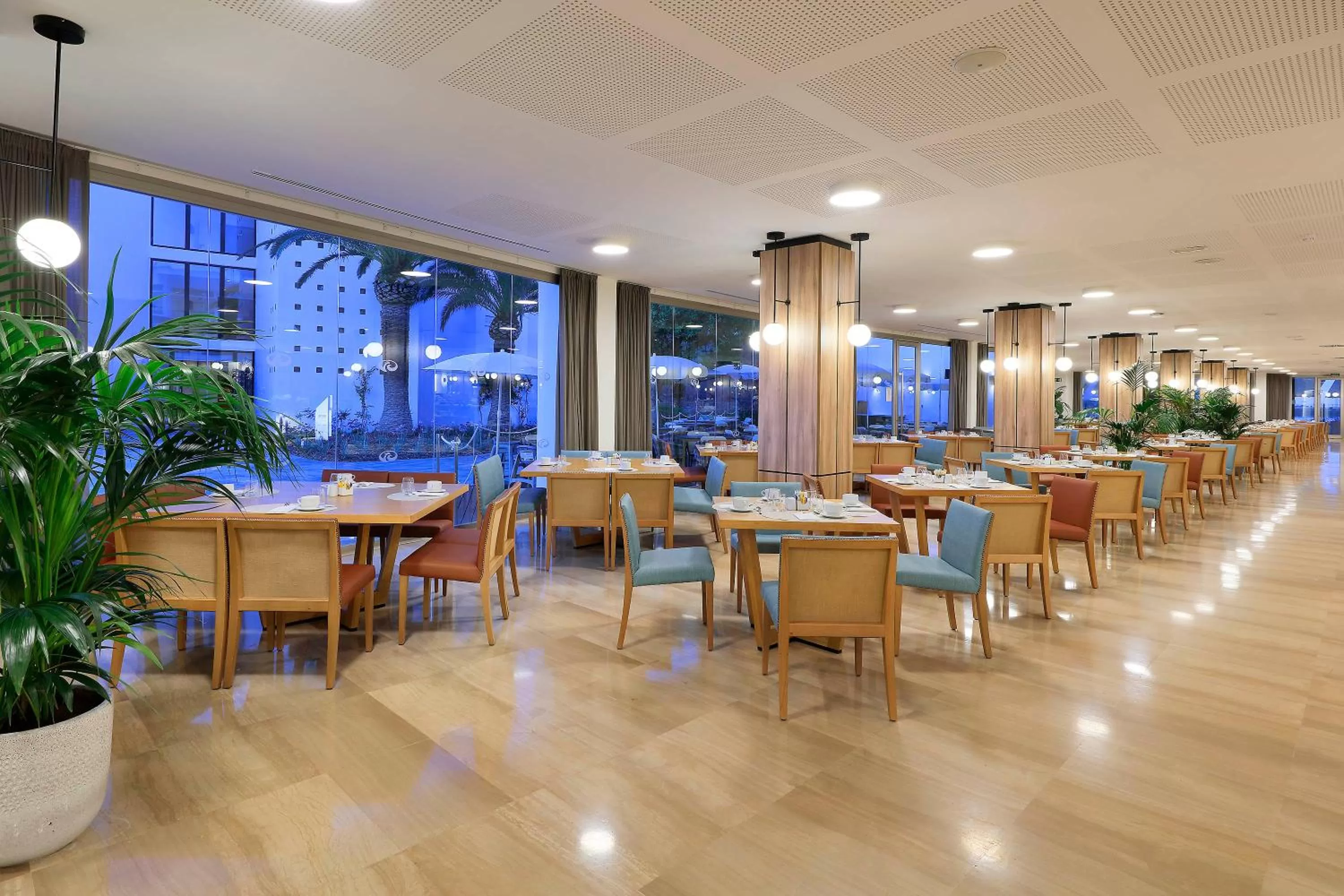 Restaurant/places to eat in Grand Palladium Select Palace Ibiza - All Inclusive